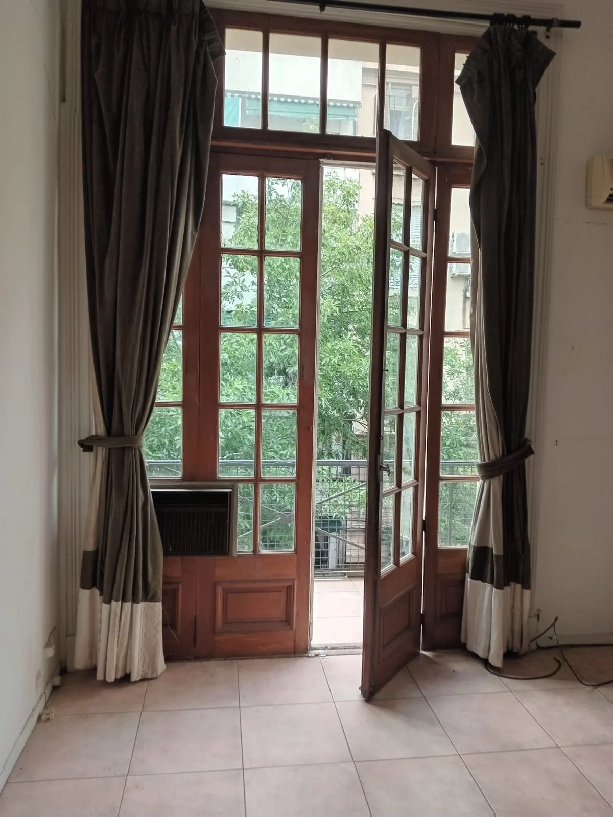 Loft apartment with balcony in Recoleta