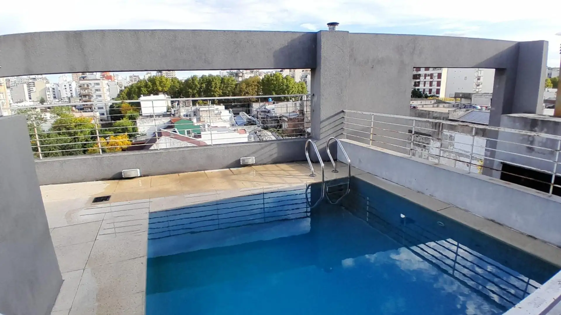 Departamento de 2 ambientes con balcón en Almagro