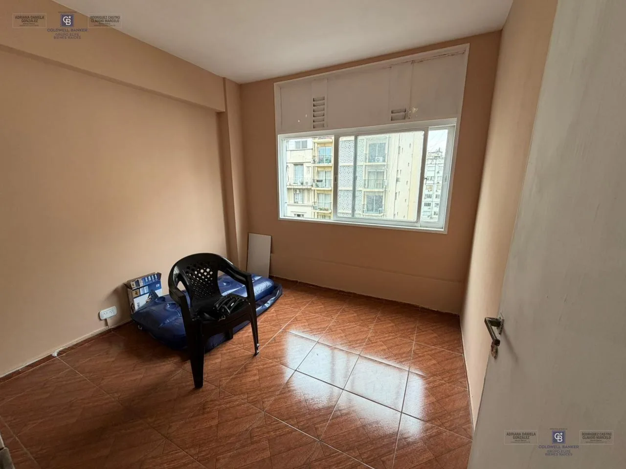 Apartamento de dois ambientes em Retiro