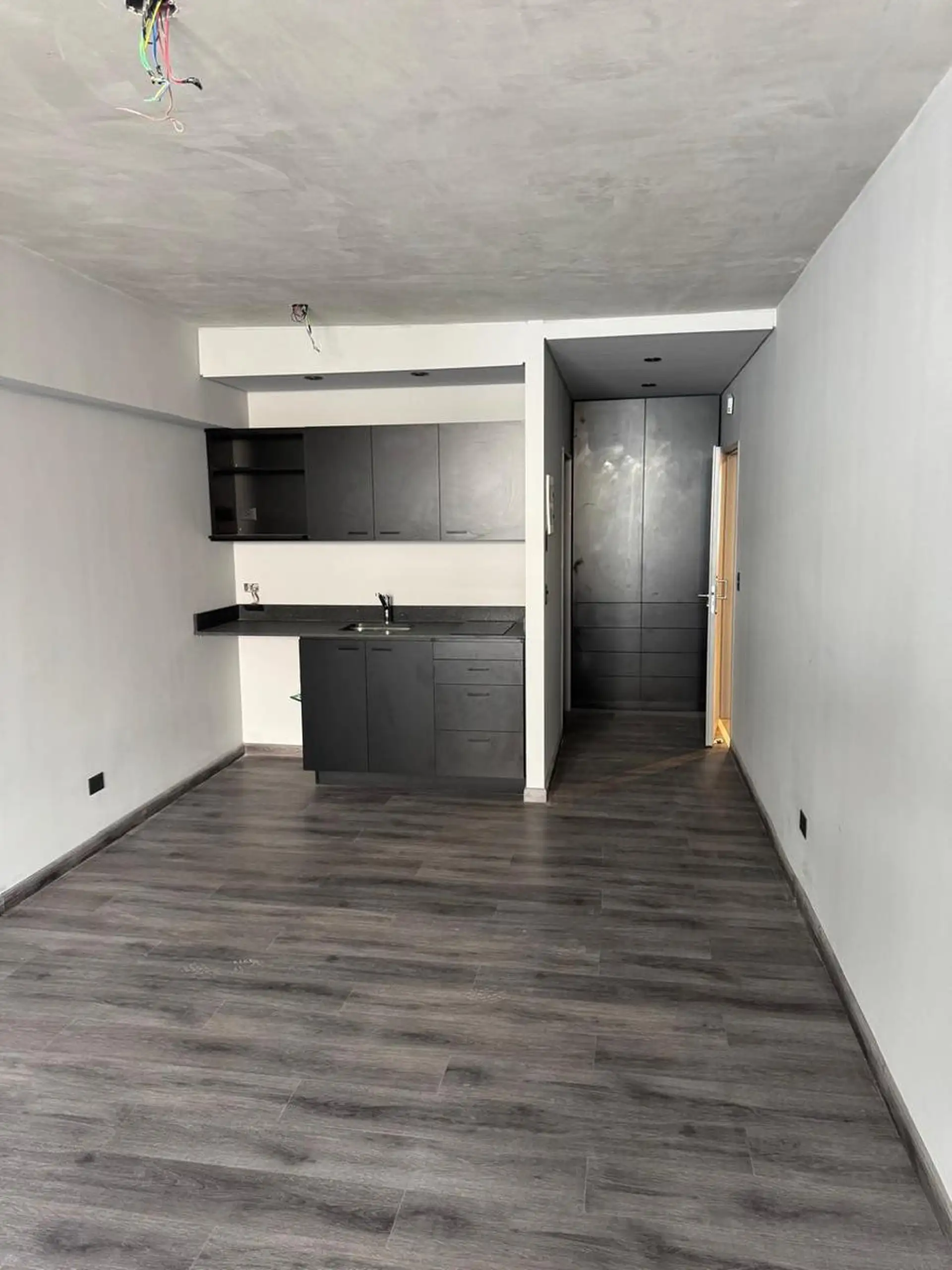 Kitnet de um ambiente com 3 dormitórios na Balvanera