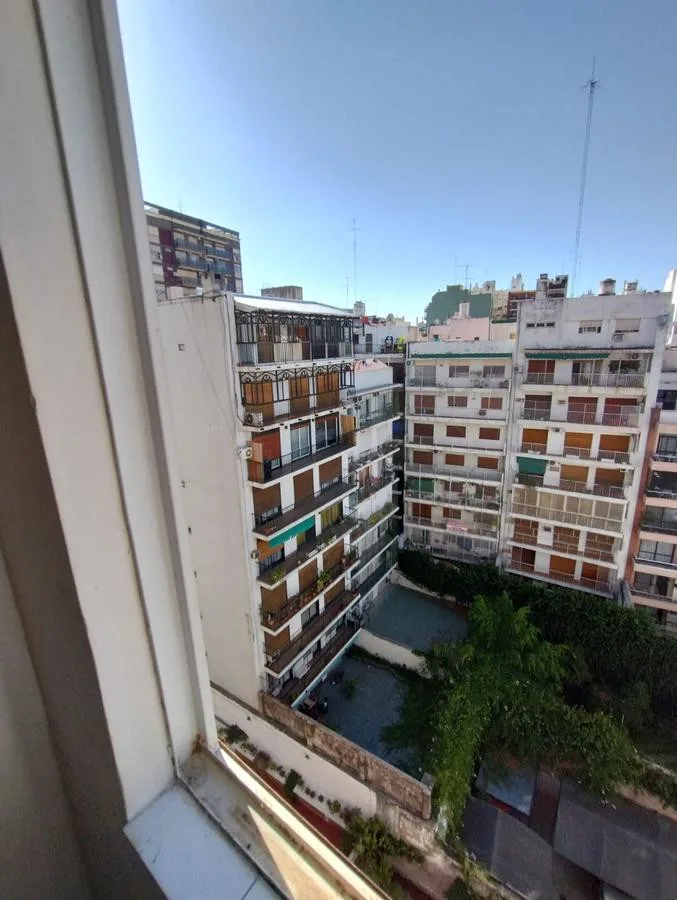 Kitnet de 1 quarto e 1 banheiro em Caballito