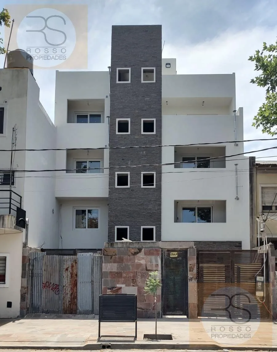 Monoambiente en Morón Sur con balcón