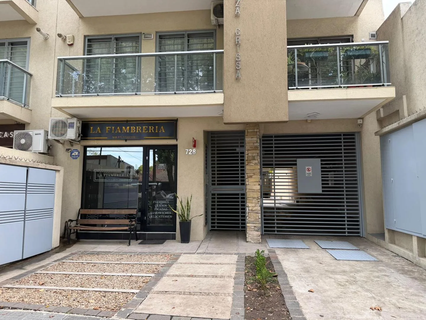 One-room apartment in Adrogué, Almirante Brown