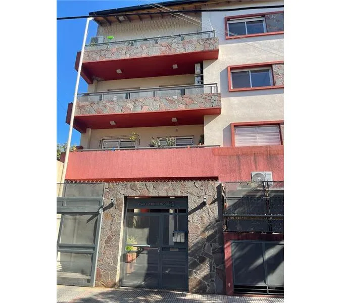 Departamento de 2 ambientes en Banfield