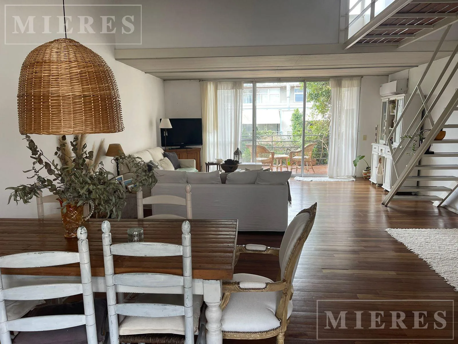 Apartamento duplex com 2 quartos em Altos de la Merced, Beccar