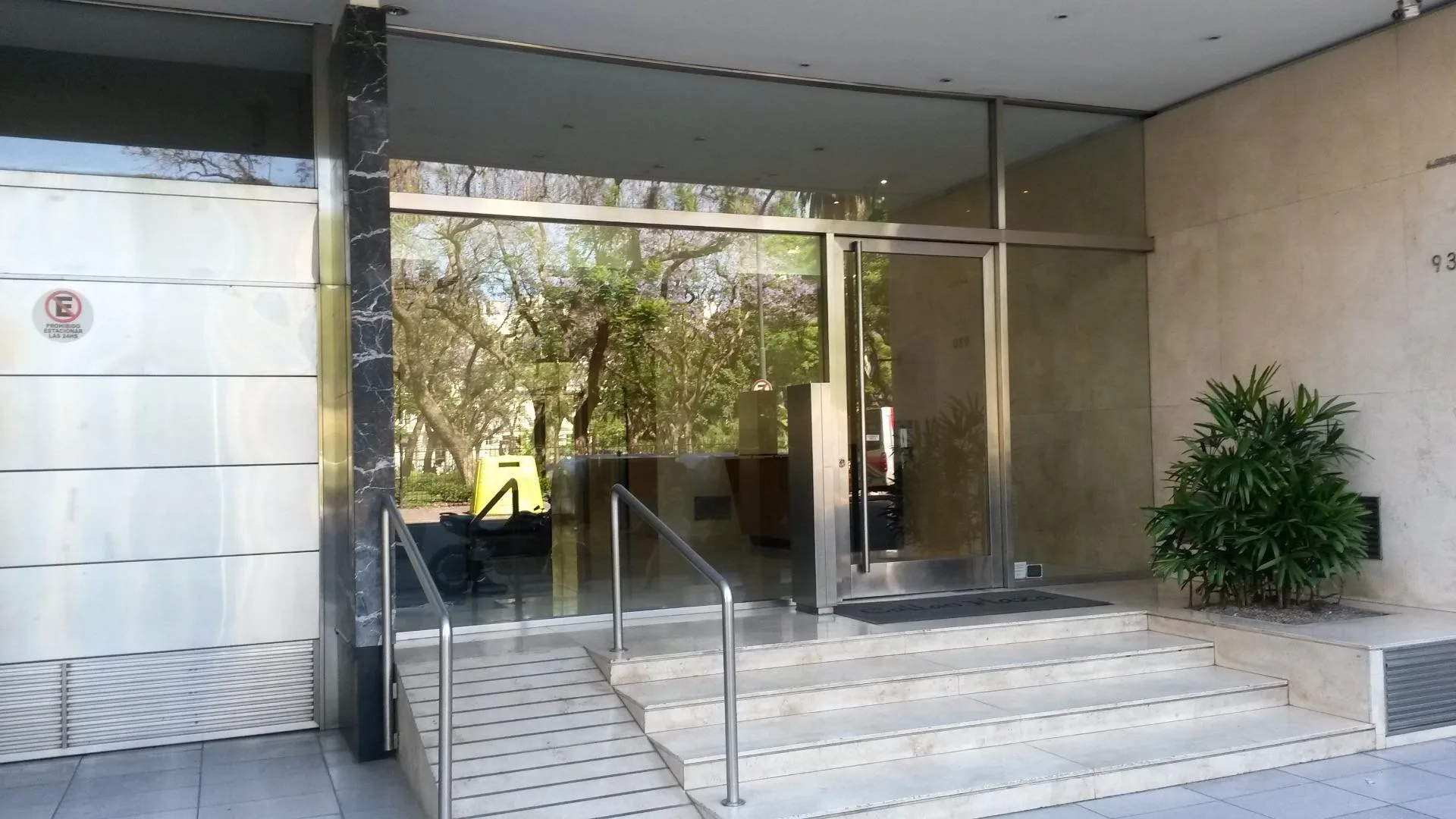 Divisible studio apartment for professional use in Recoleta