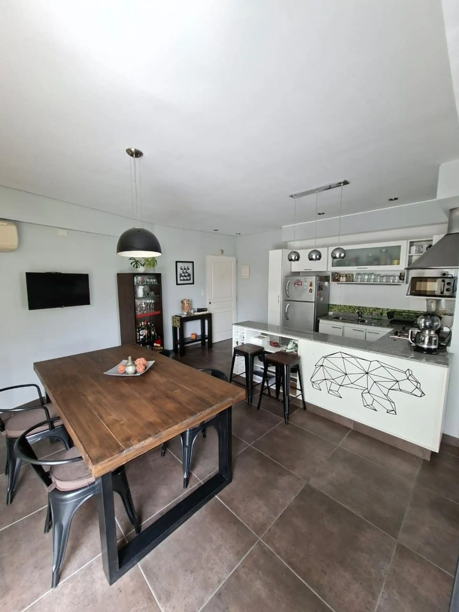 Duplex apartment with assigned parking in Olivos