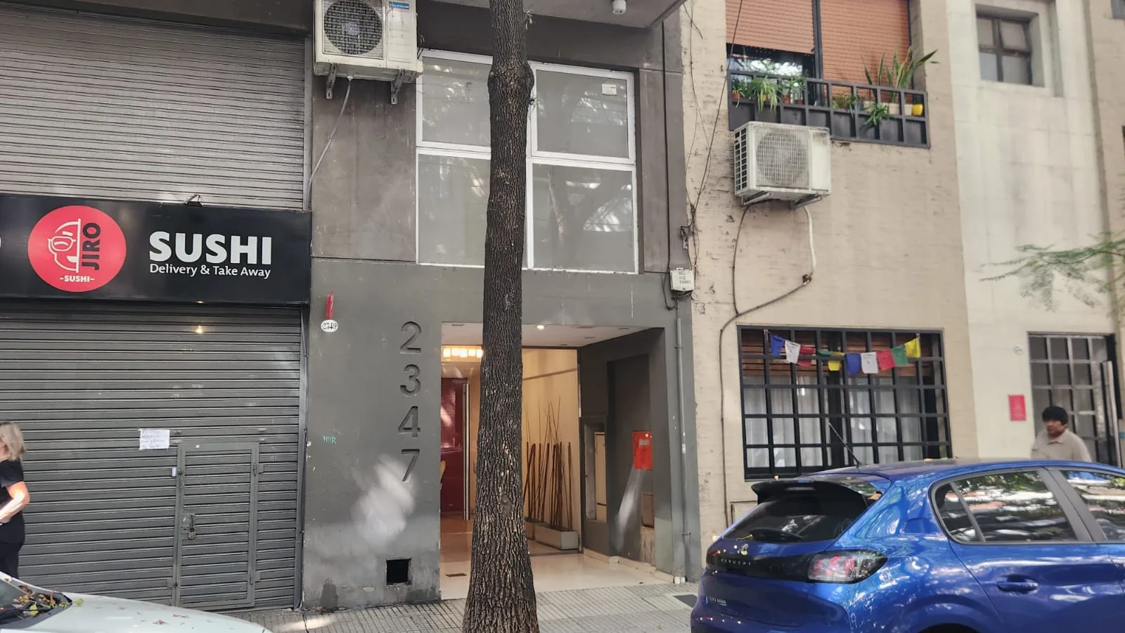 One-bedroom apartment in Belgrano with west-facing balcony