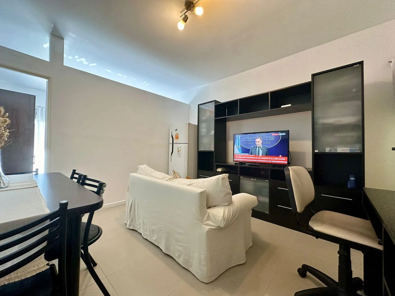 Departamento monoambiente con balcón en Belén de Escobar