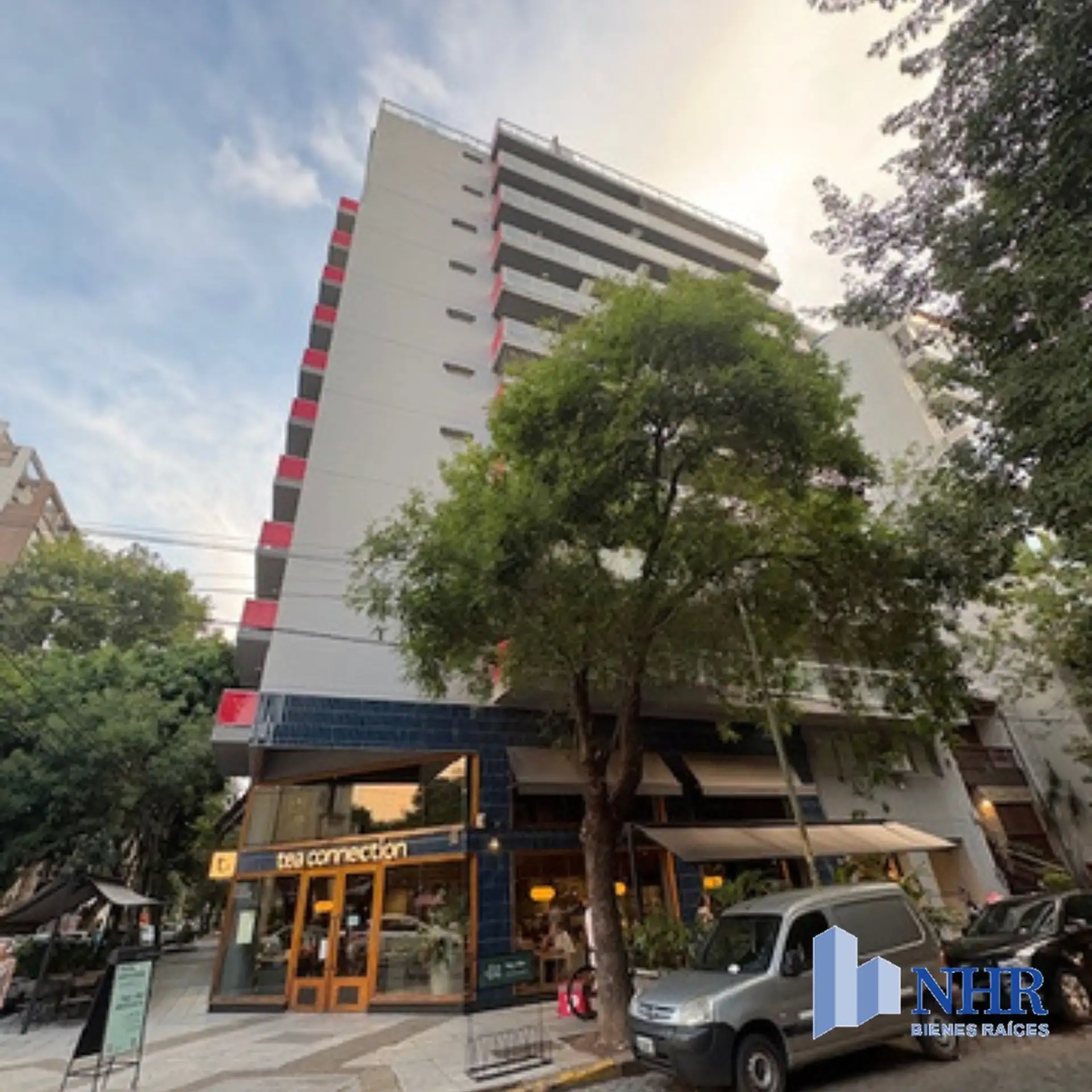 Three-room apartment with balcony in Villa Urquiza