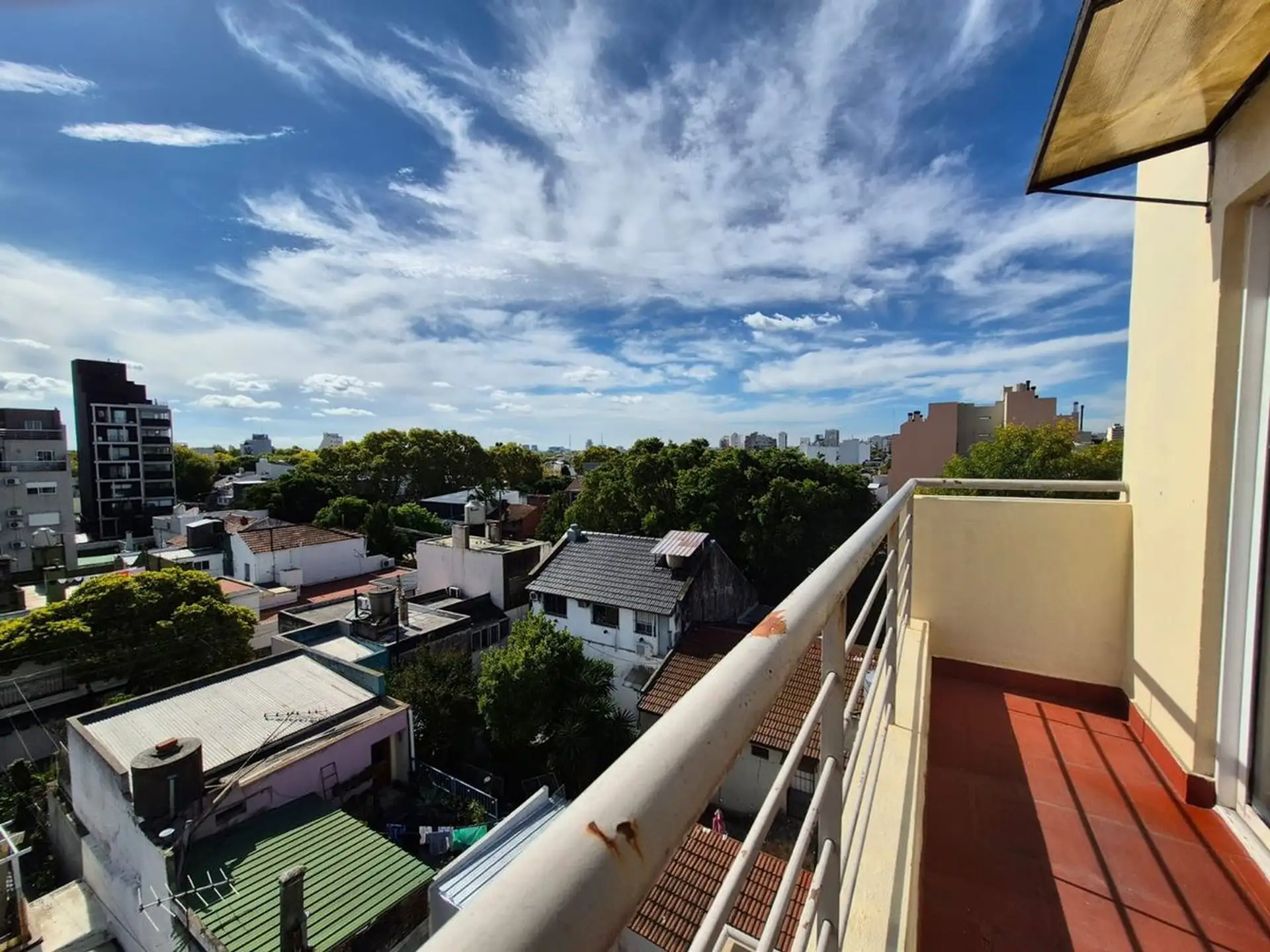 Monoambiente divisible con balcón en Villa Urquiza