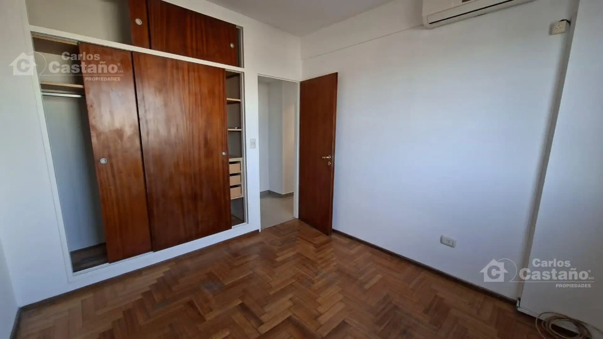 Departamento de 2 ambientes al frente con balcón en Florida