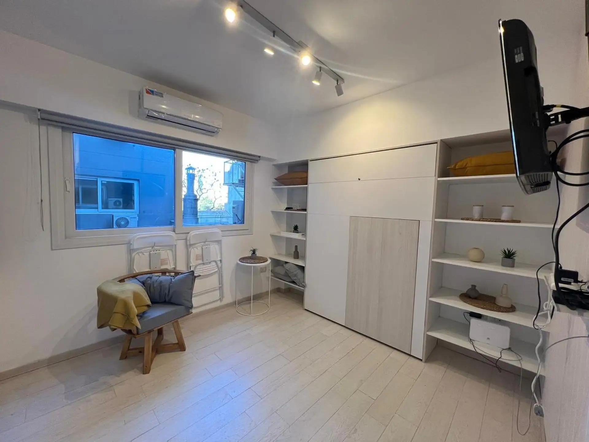 Квартира-студия с мебелью в Villa General Mitre