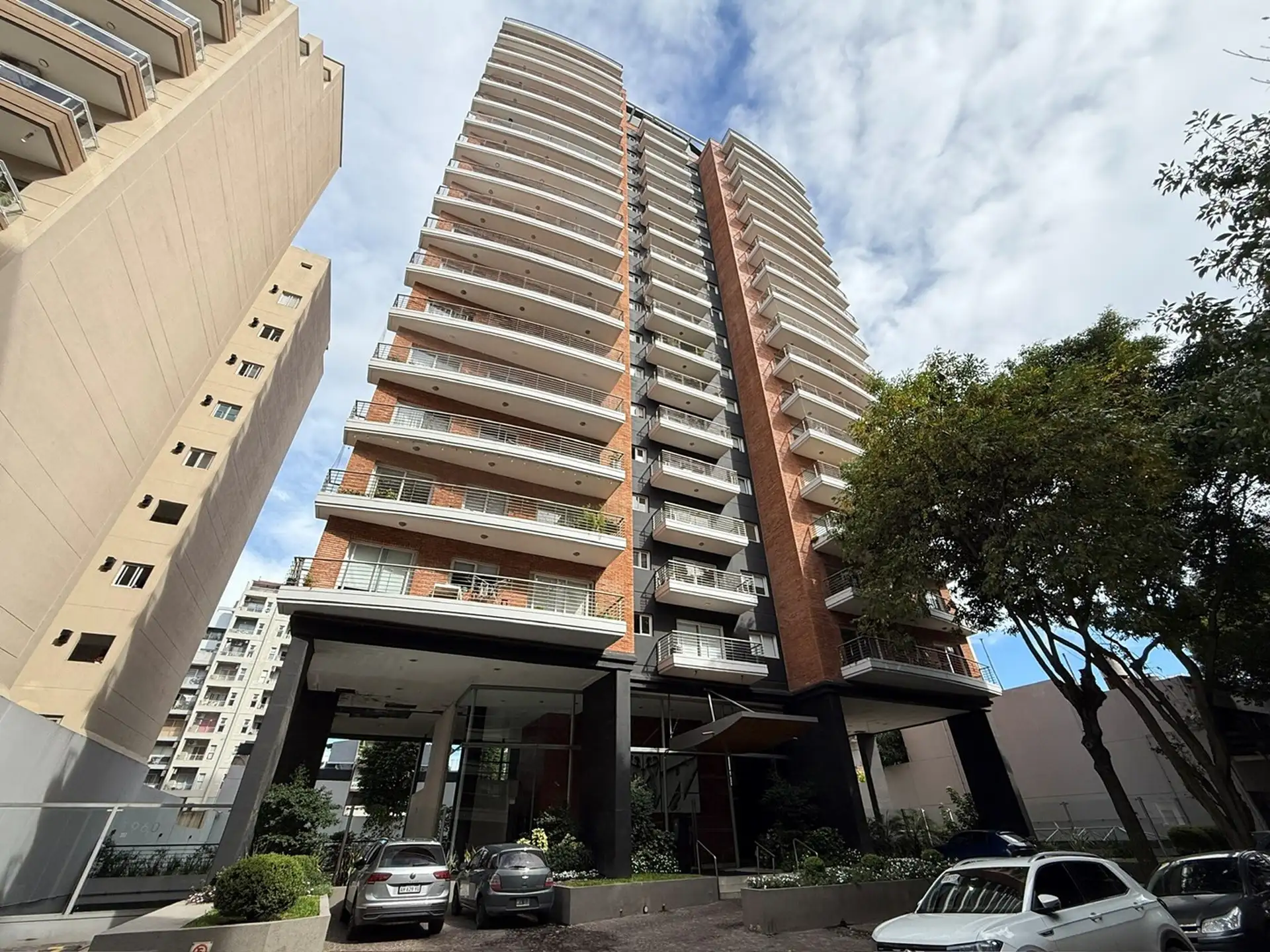 Двухкомнатная квартира с 1 спальней и парковкой в Villa Urquiza