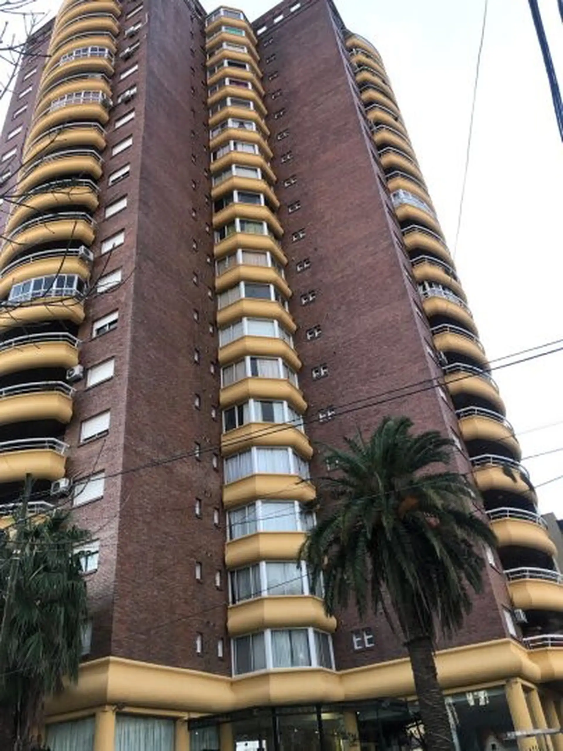 Apartamento de três ambientes com 2 dormitórios em centro de San Miguel