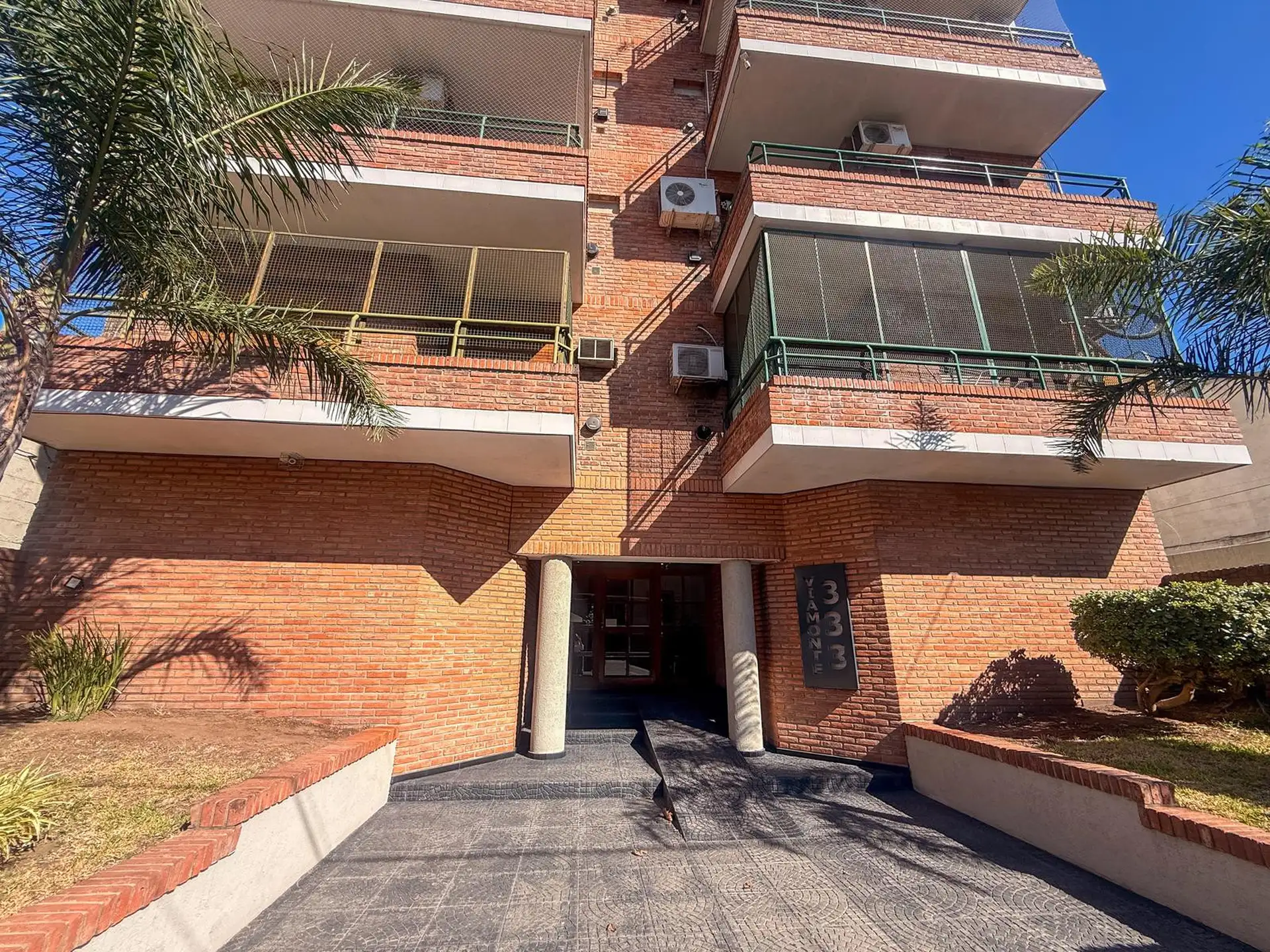 Two-room apartment in Ramos Mejía