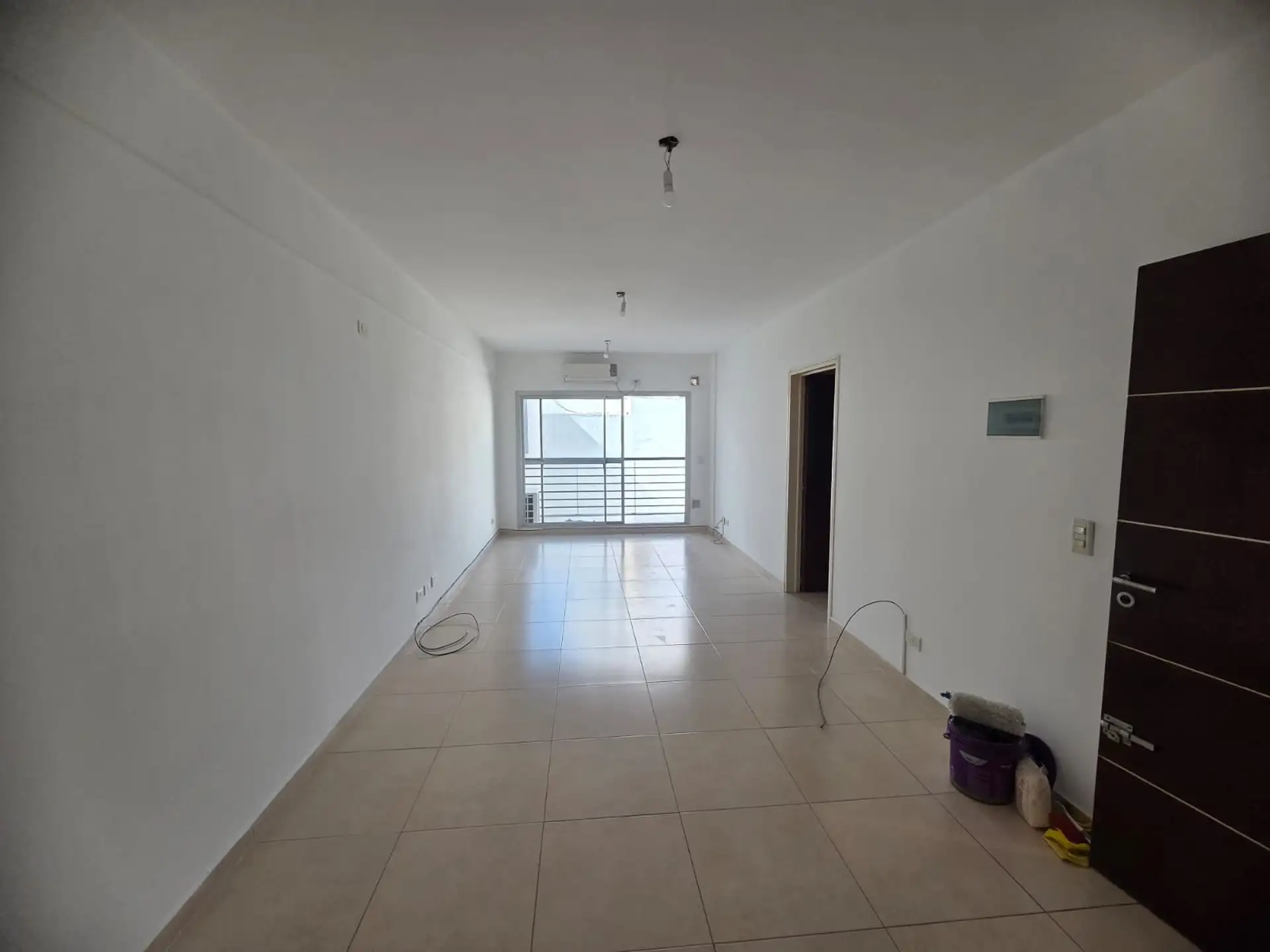 Bright studio apartment with balcony in Boedo