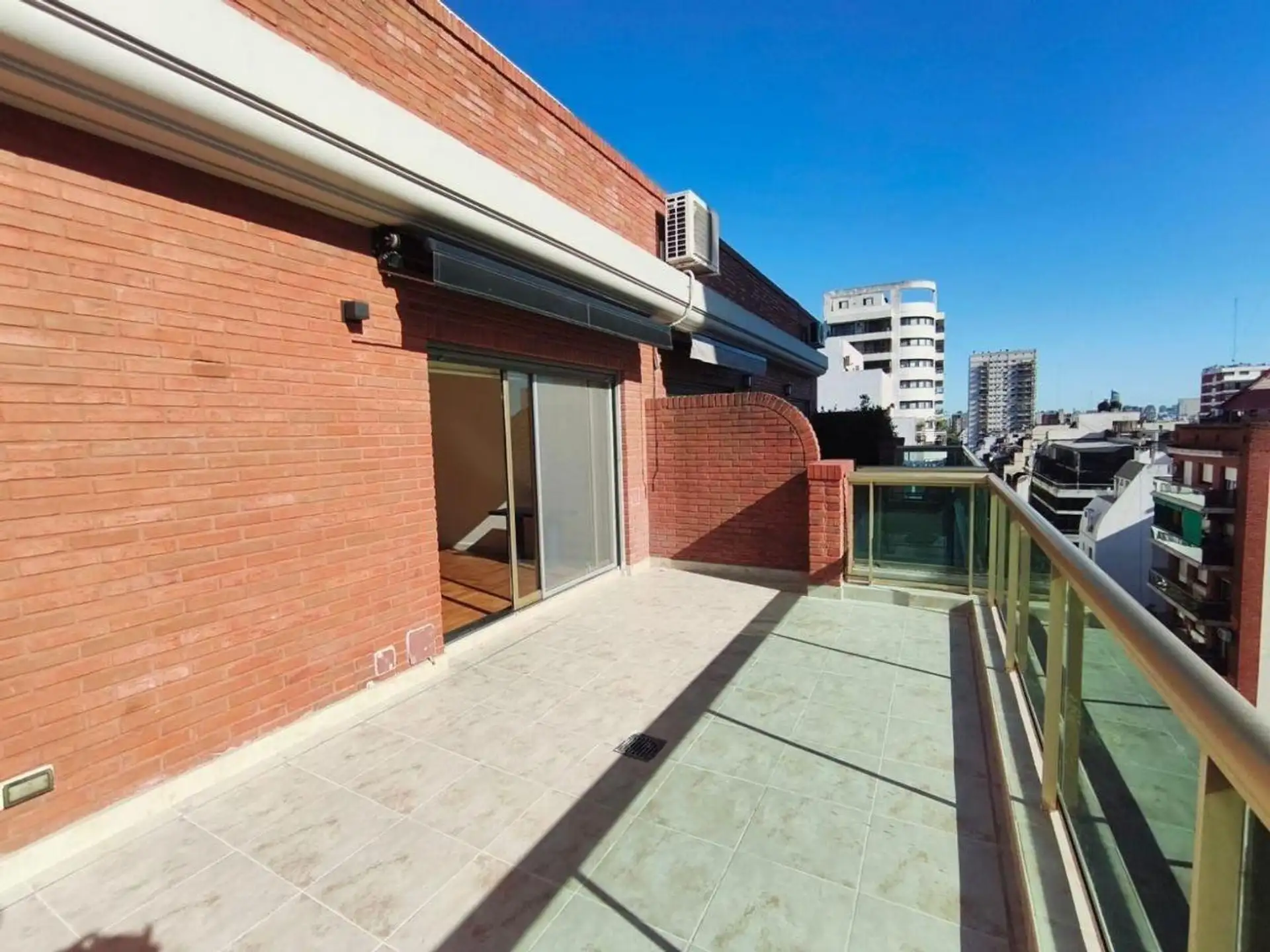 Departamento de 2 ambientes reciclado con cochera y terraza en Belgrano