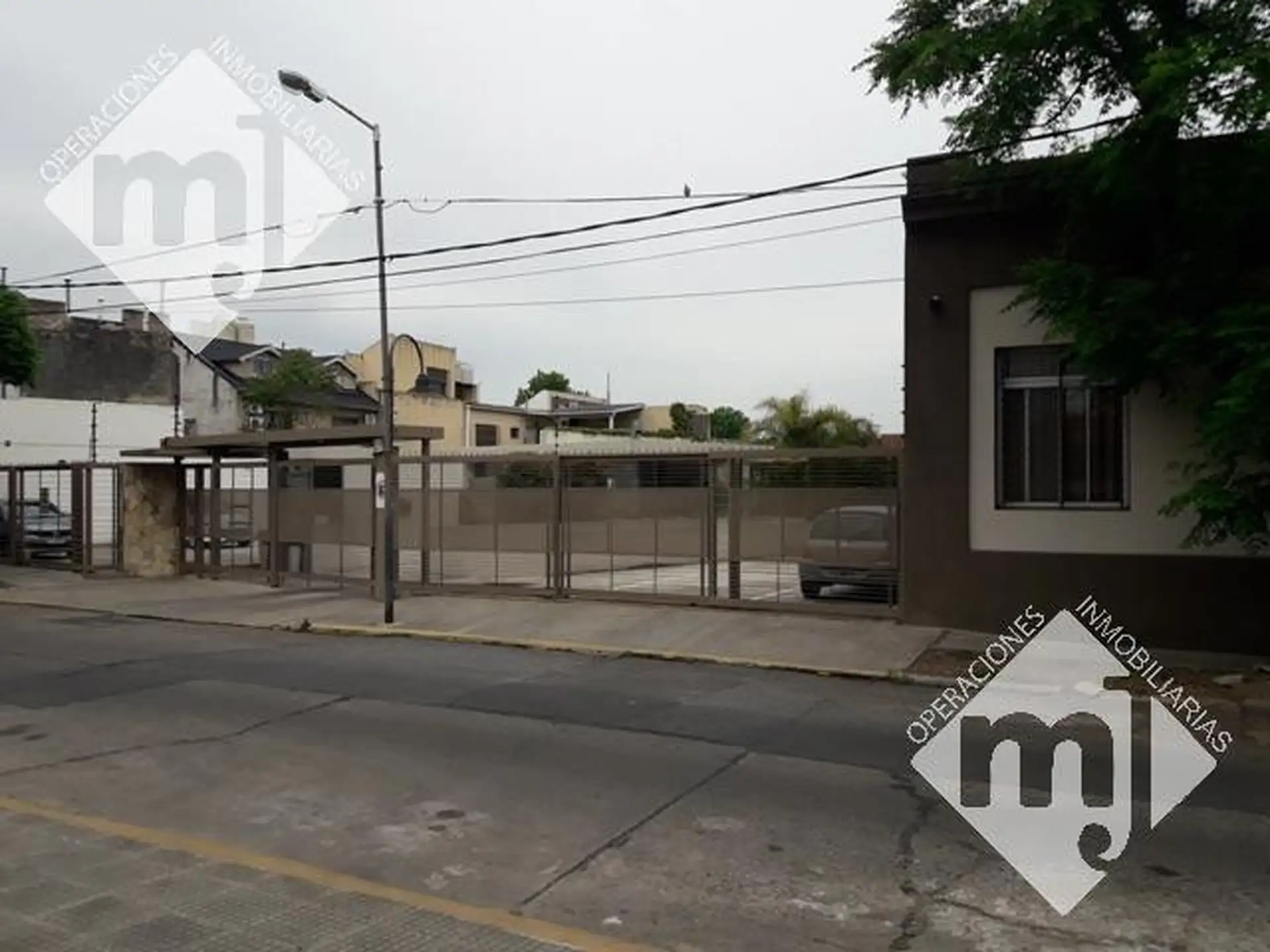 Departamento de 2 ambientes en planta baja con jardín propio en San Fernando