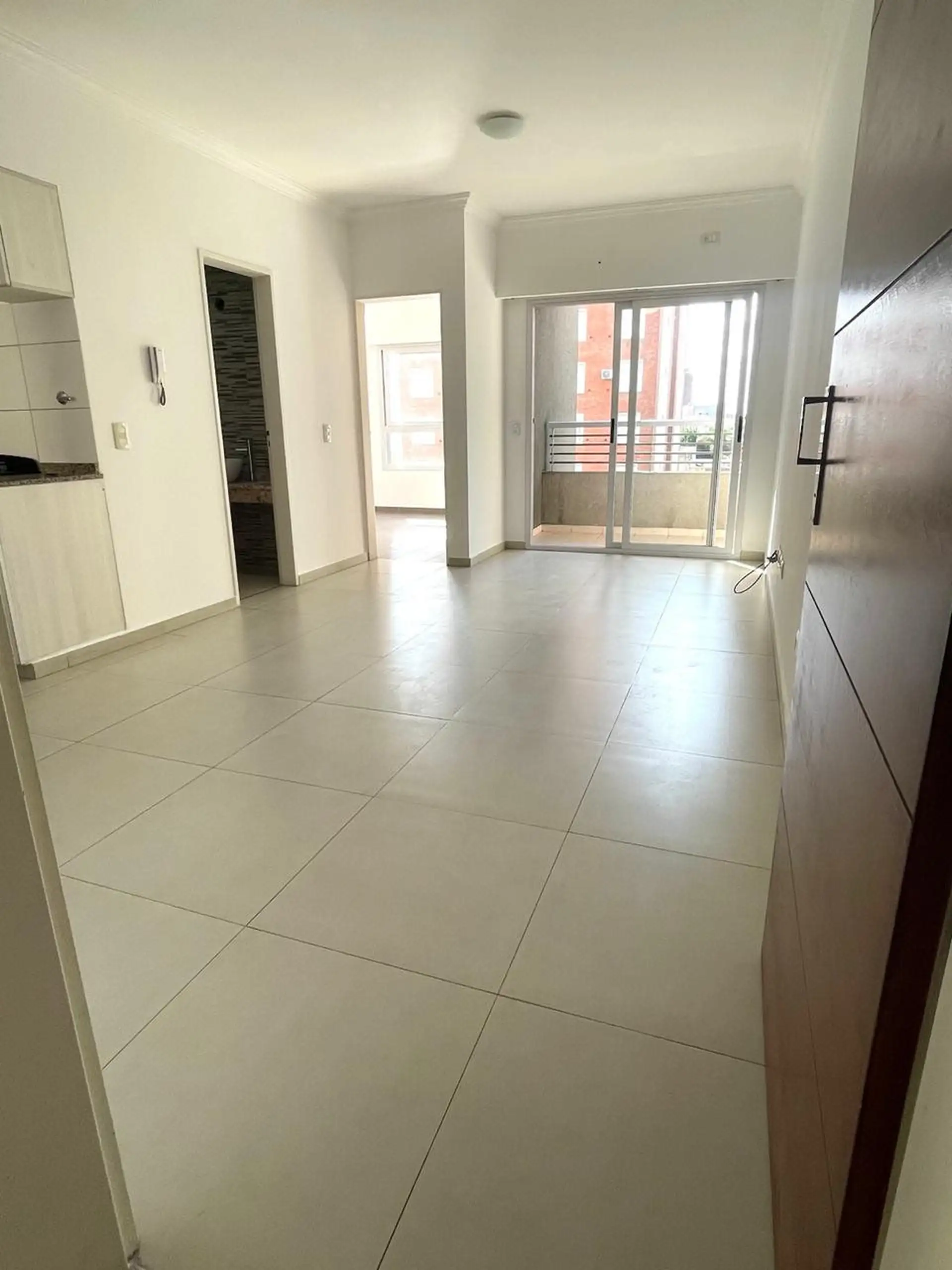 Departamento de 2 ambientes con balcón en Morón