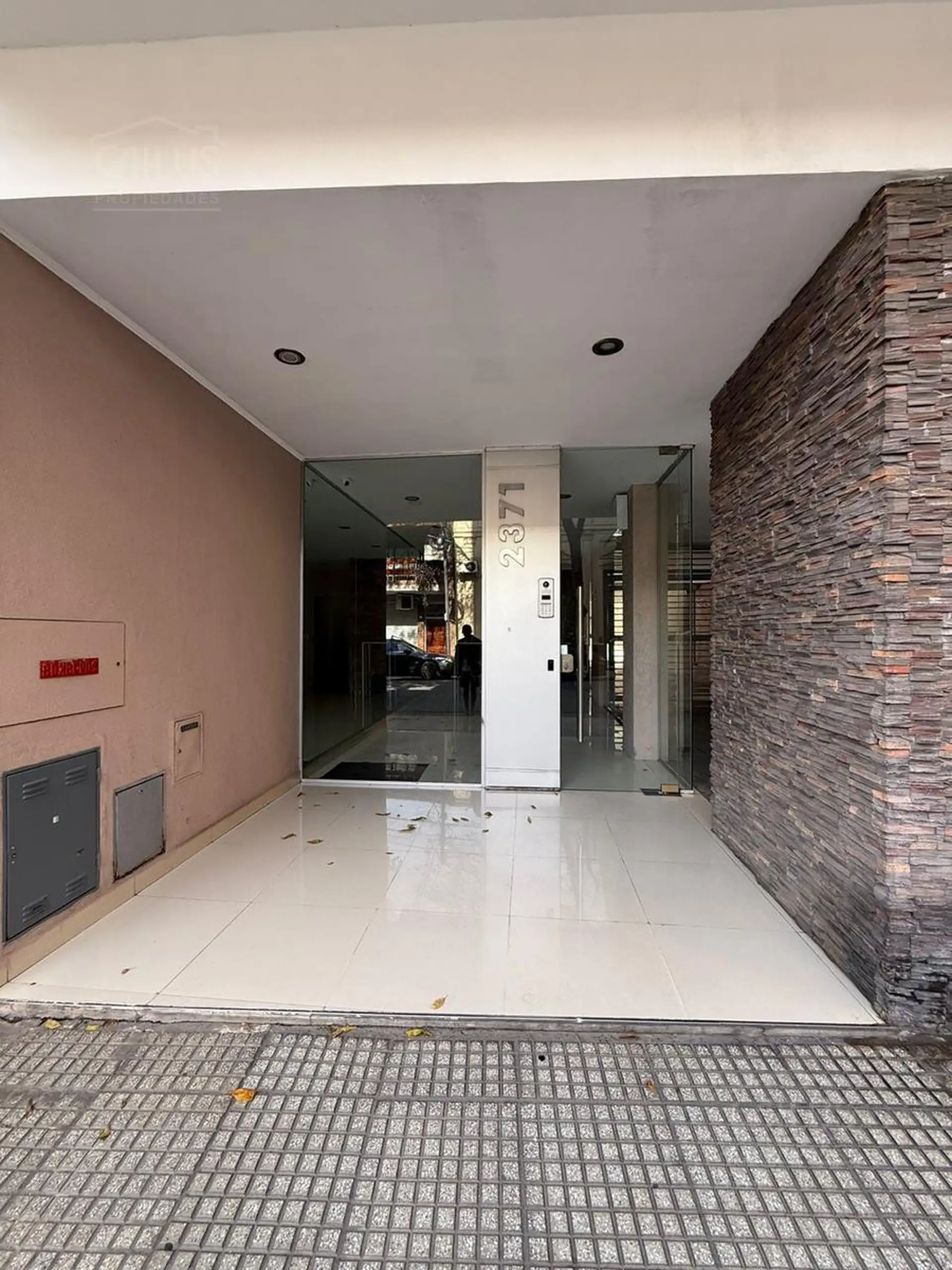 Departamento monoambiente con balcón en San Cristóbal