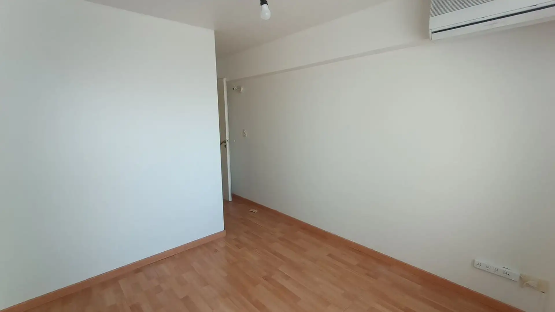 Двухэтажная квартира с 2 спальнями и парковочным местом в Balvanera