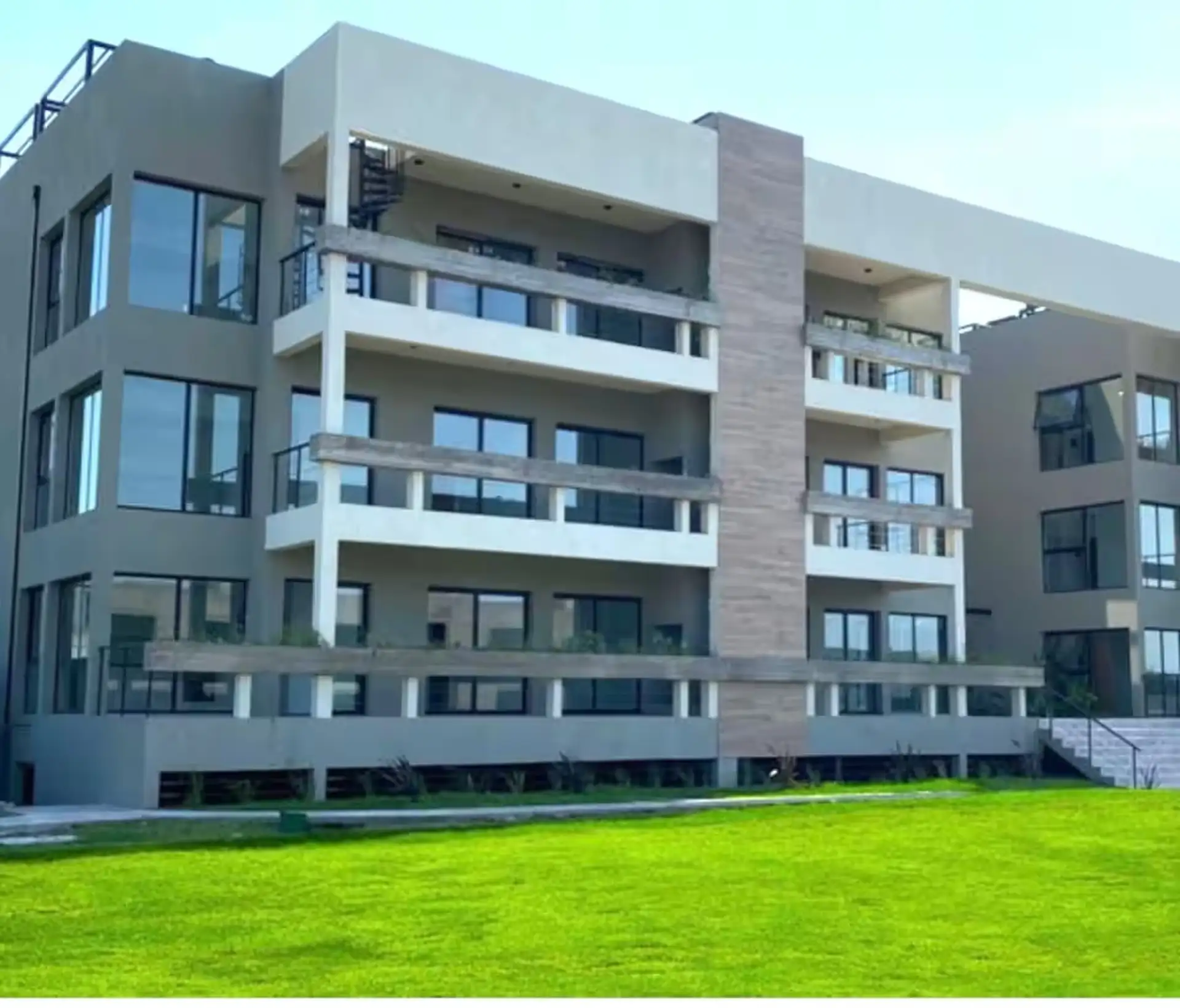 Apartamento de 3 ambientes com 2 dormitórios no Parque Leloir