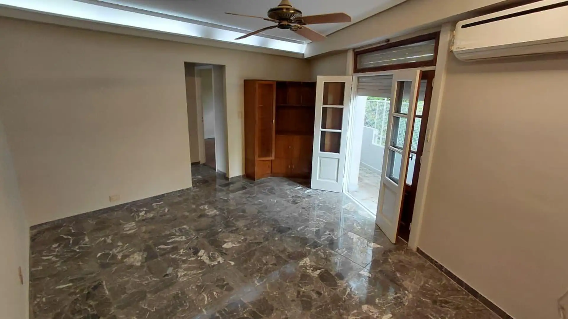 Departamento de 4 ambientes reciclado a nuevo en Caballito