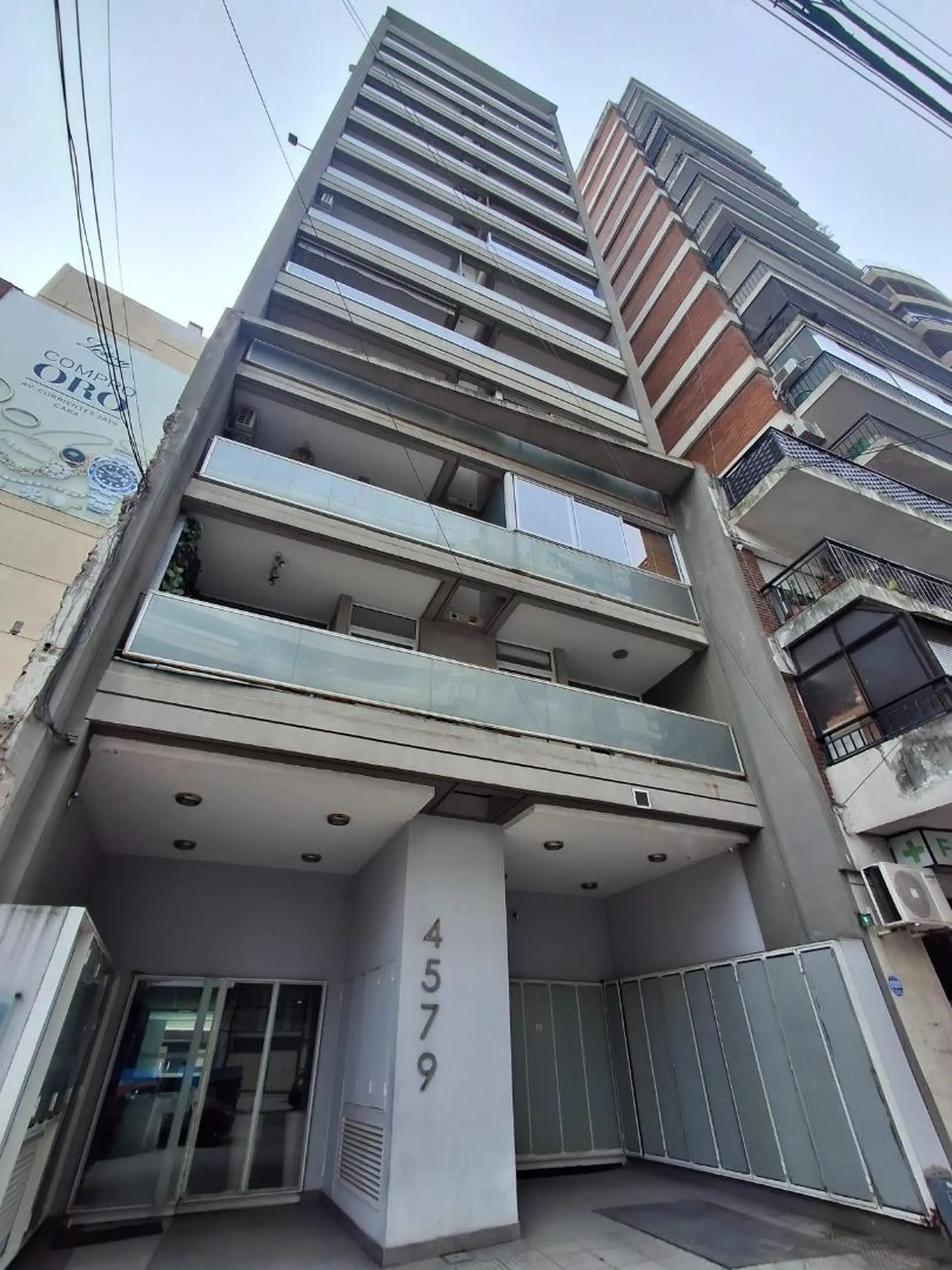 Two-room apartment with assigned covered parking in Villa Urquiza