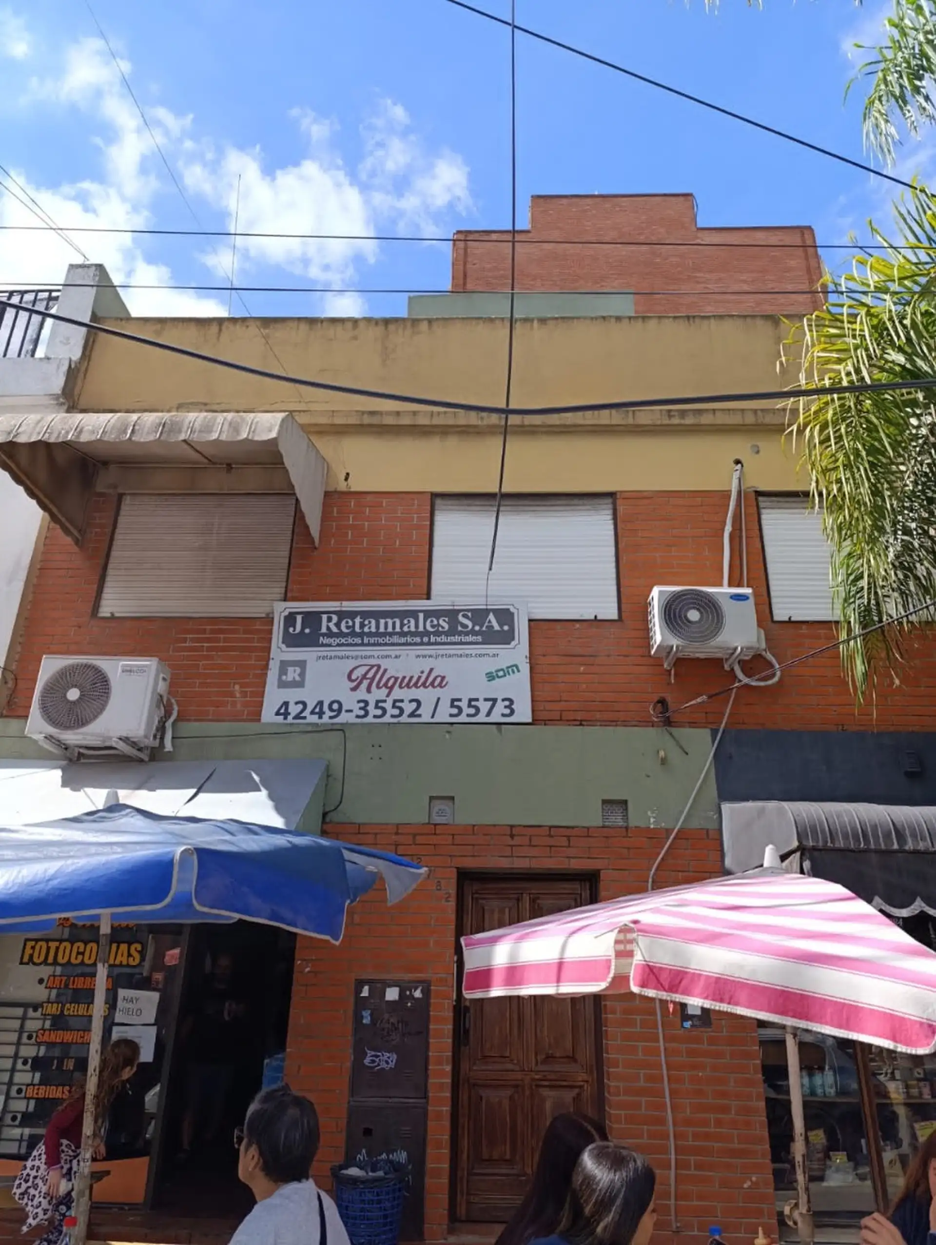 Apartamento de 2 ambientes sem condomínio em Lanús Oeste