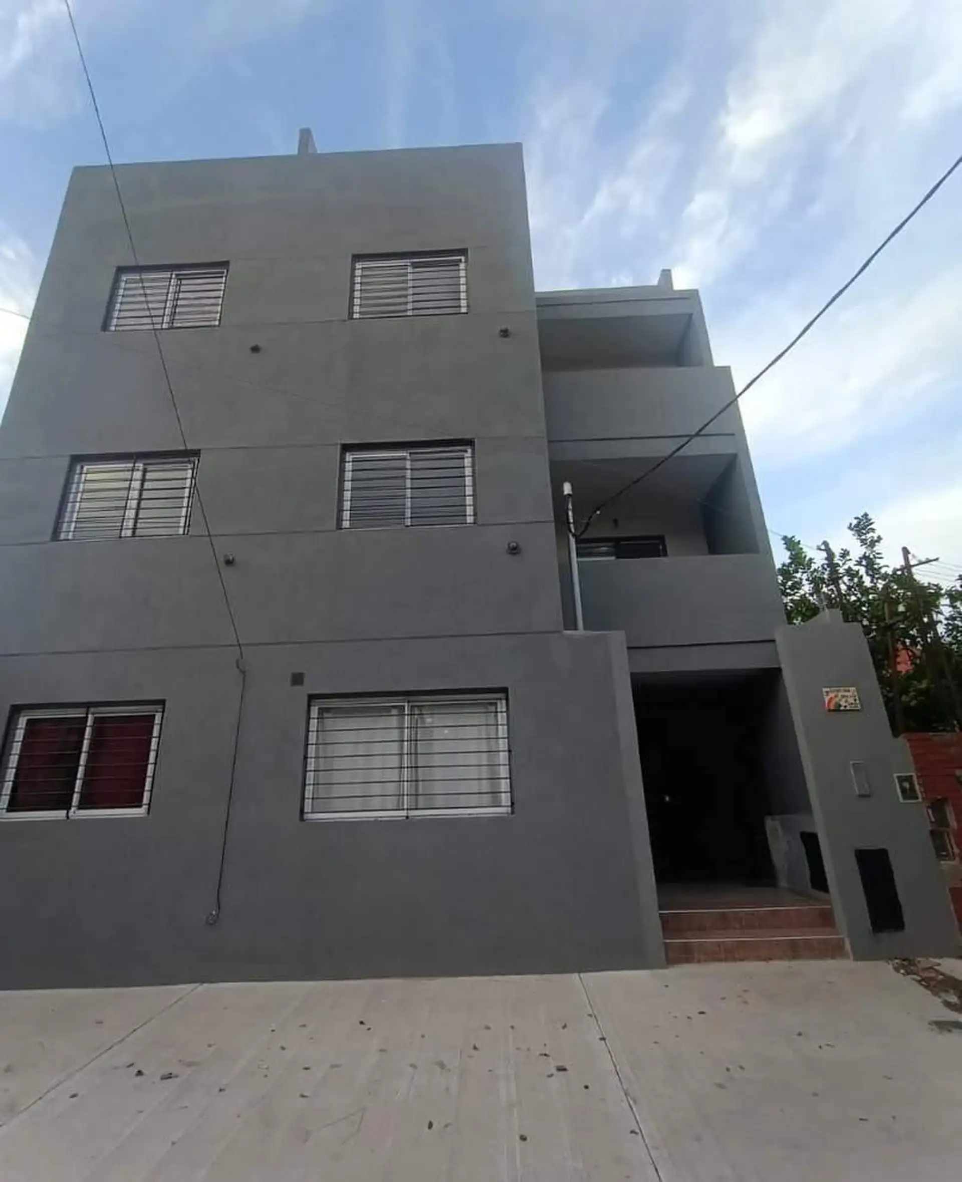 Three-room apartment with two bedrooms in Tapiales