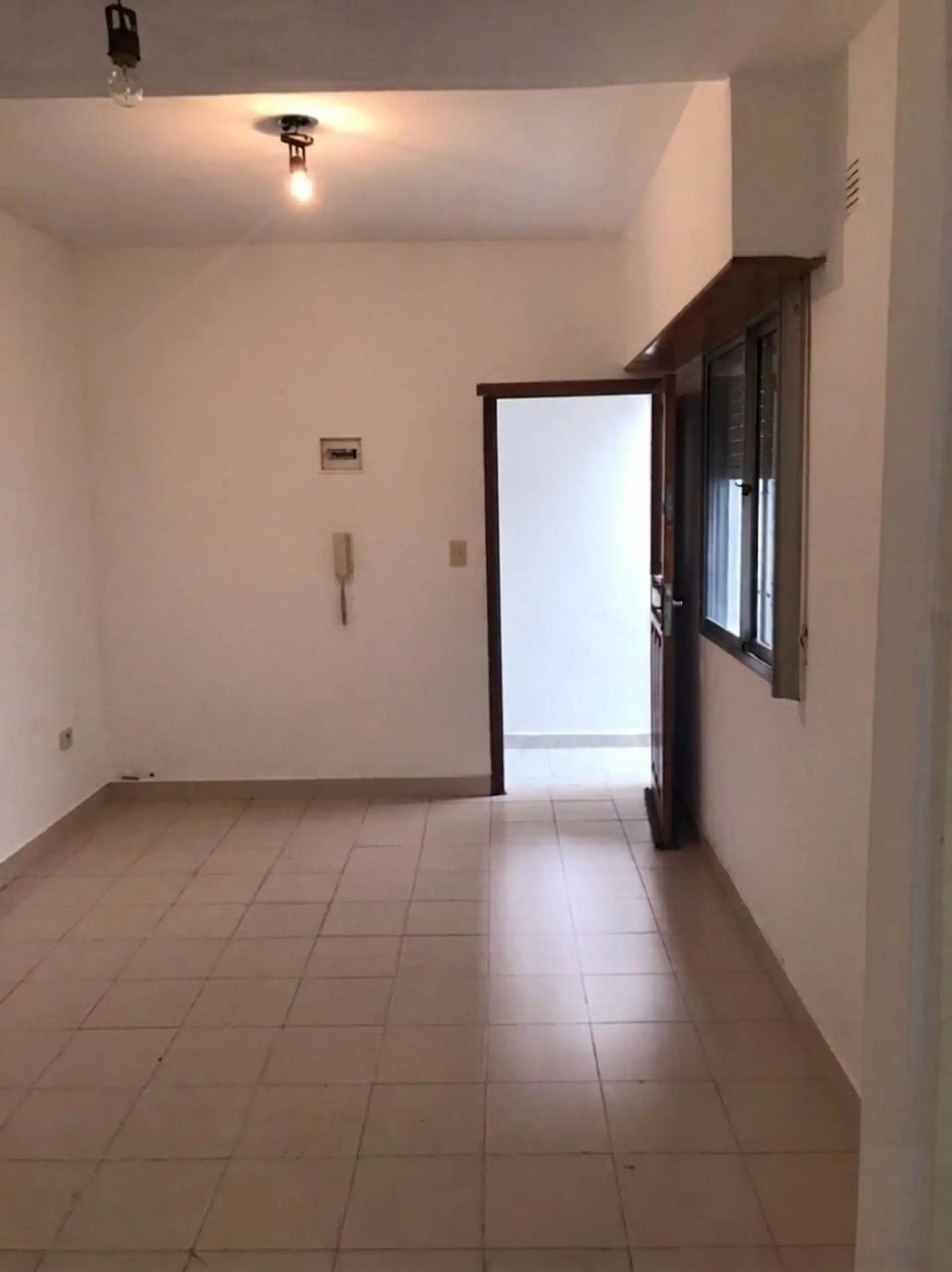 PH dúplex de 3 ambientes com 2 dormitórios em Lanús
