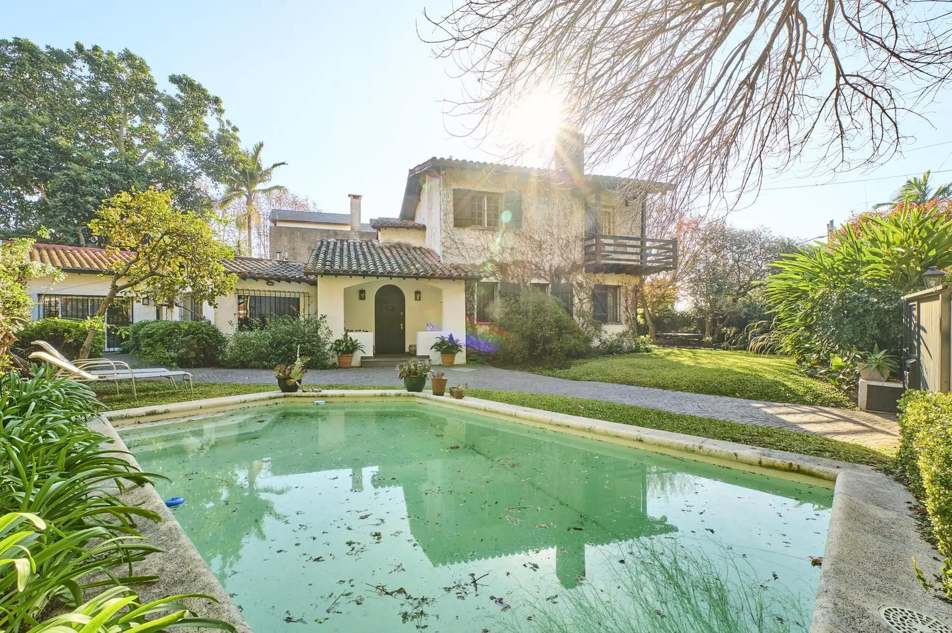 Casa amoblada en Vicente López con 4 dormitorios