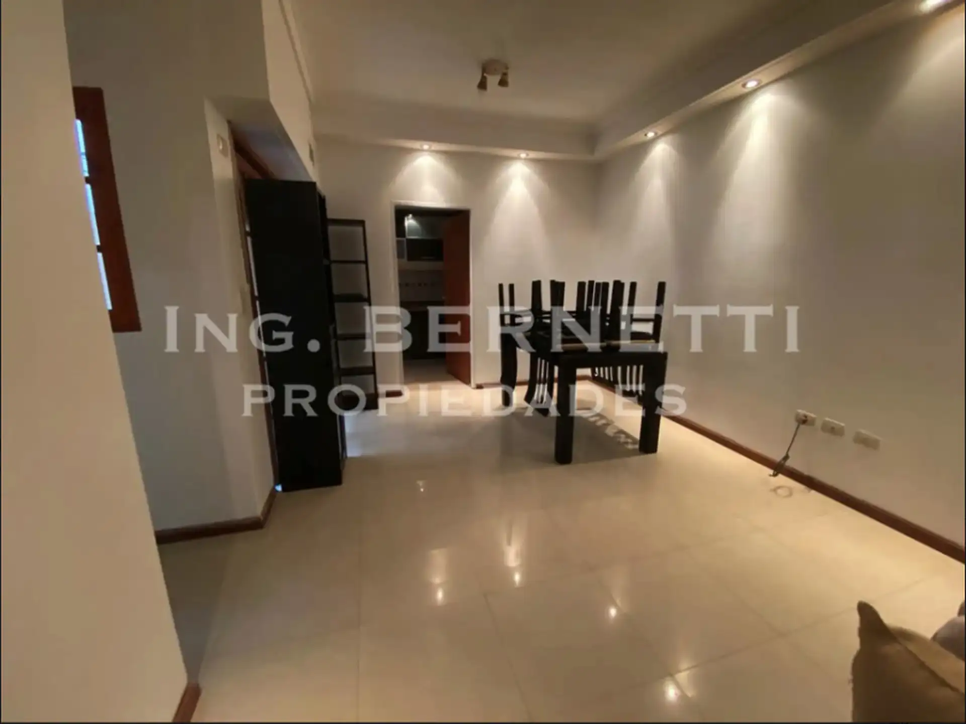 PH de 2 ambientes con patio en Versalles