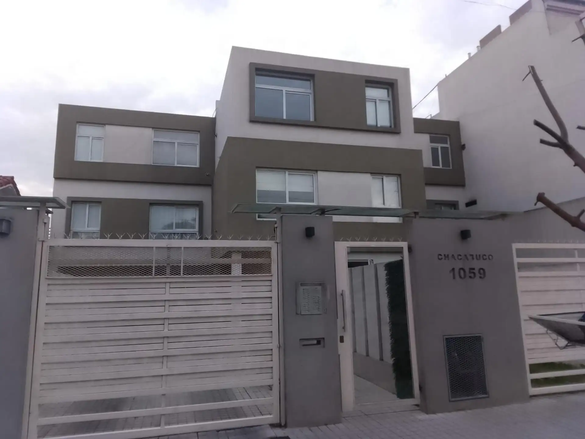 One-bedroom apartment with parking in Ramos Mejía