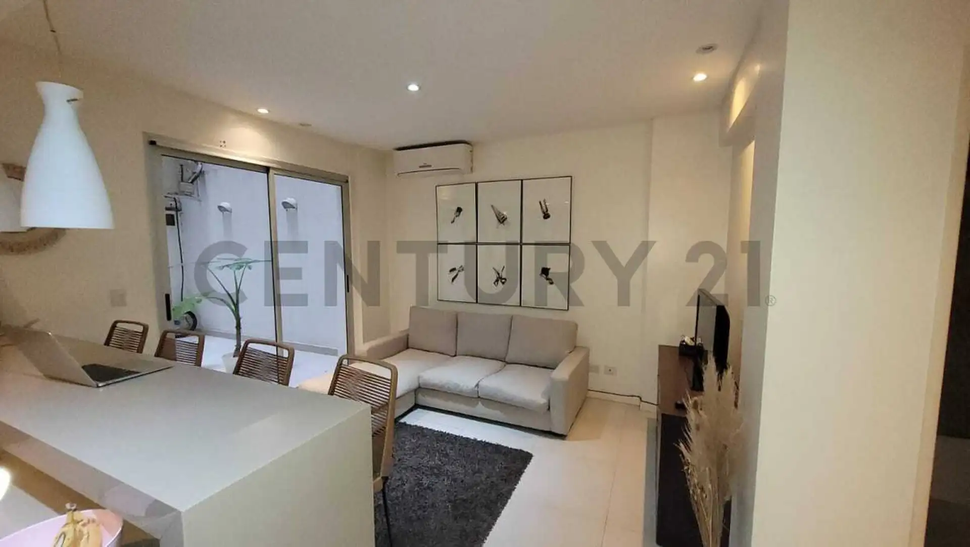 Reformado apartamento de dois ambientes em Palermo, com pátio