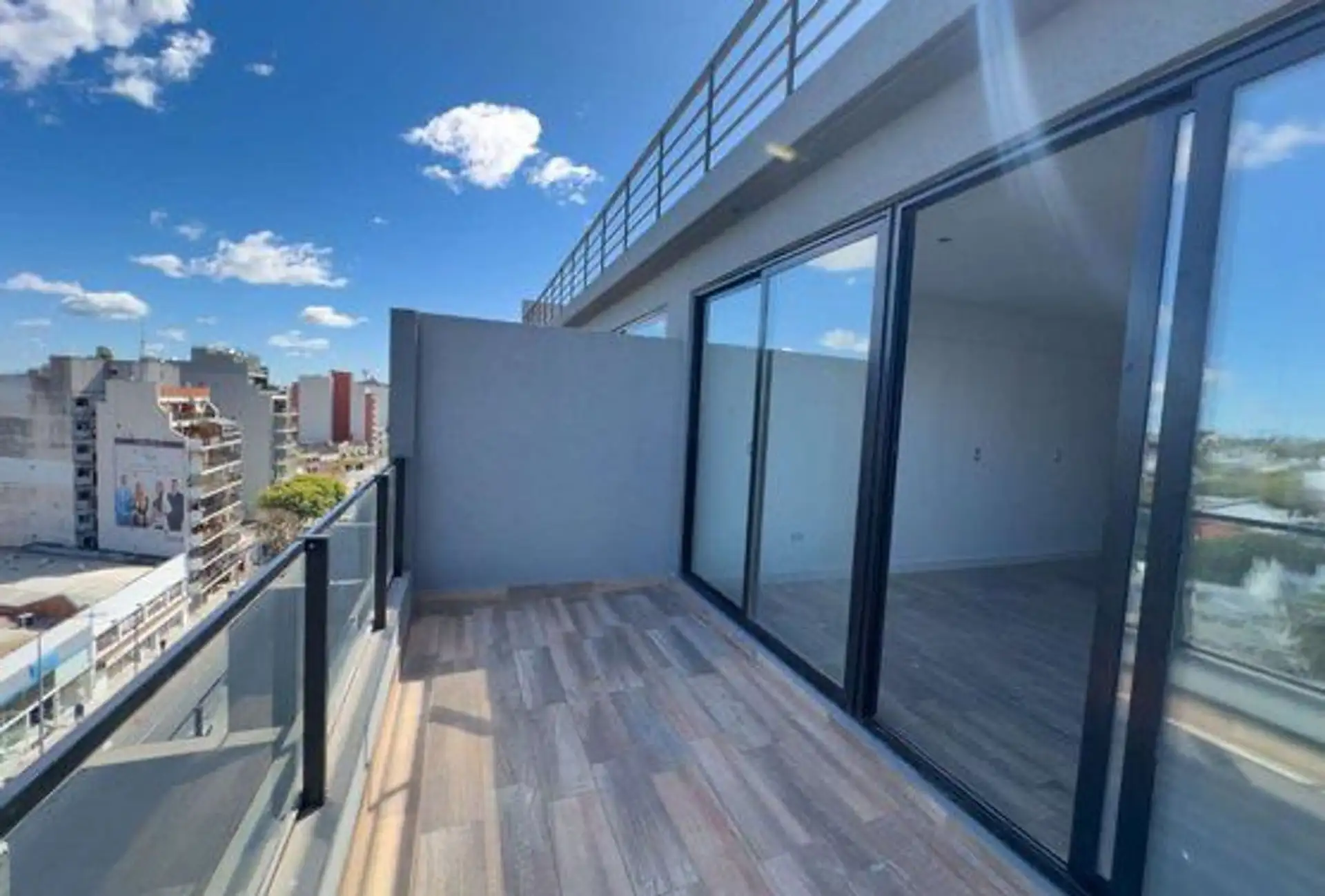 Квартира-студия с балконом в Coghlan