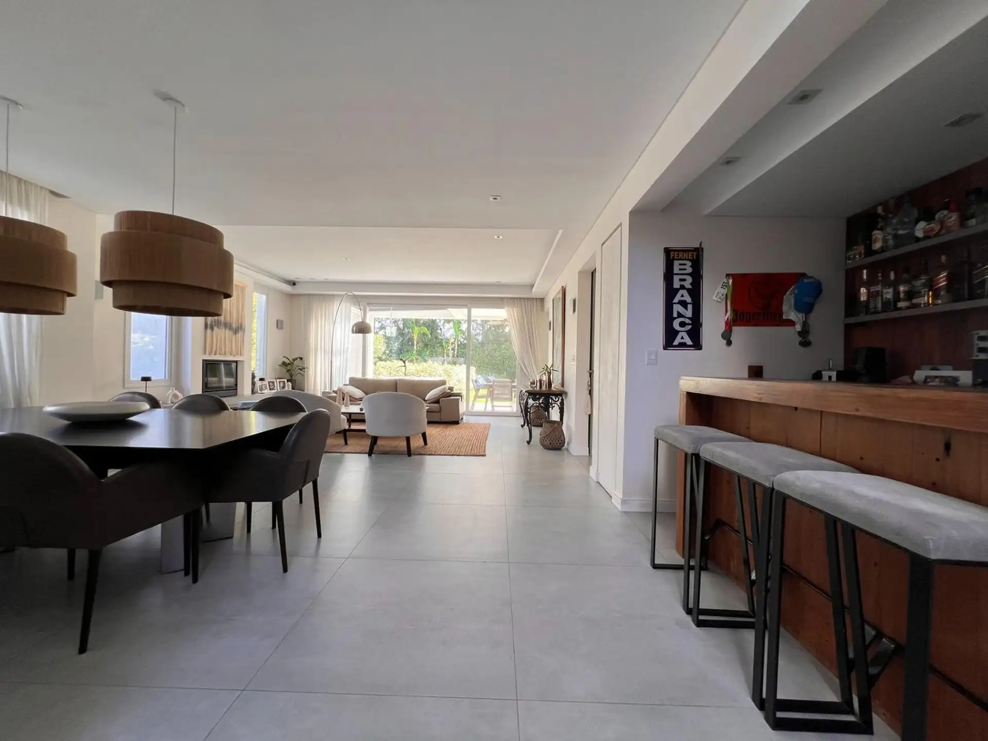 Дом с мебелью в Los Sauces, Nordelta