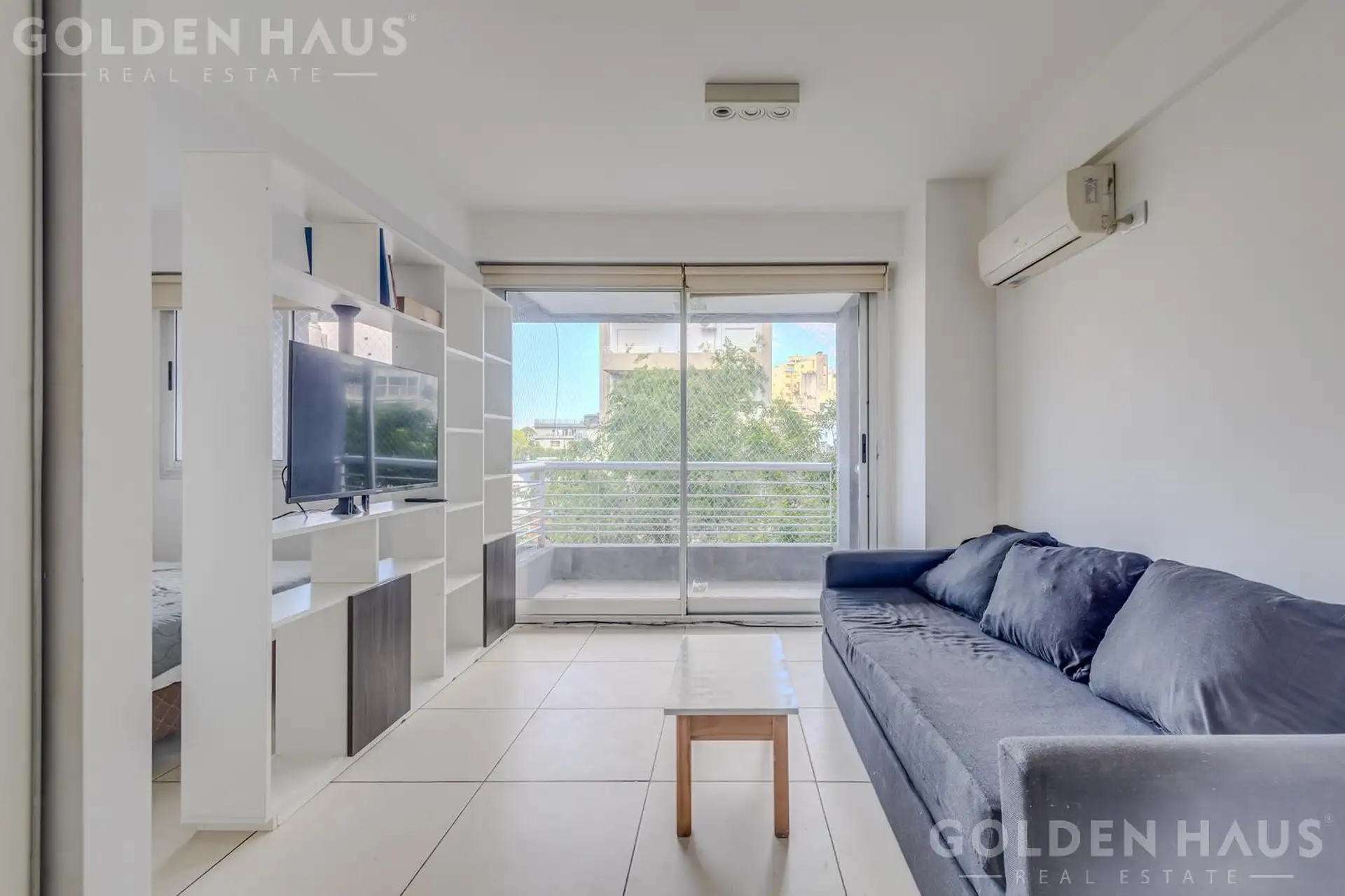 Monoambiente amoblado en Caballito con balcón al frente