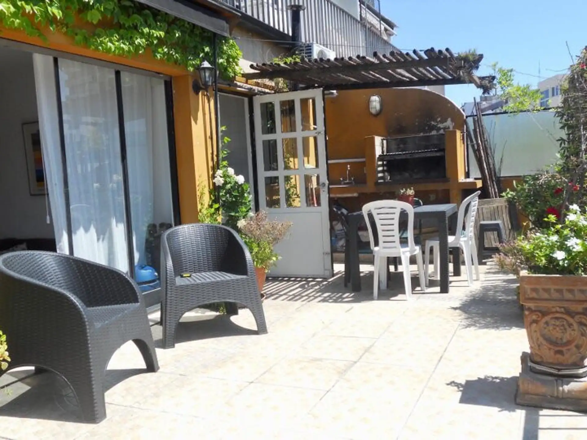 Apartamento de dois ambientes mobiliado para aluguel temporário em Recoleta