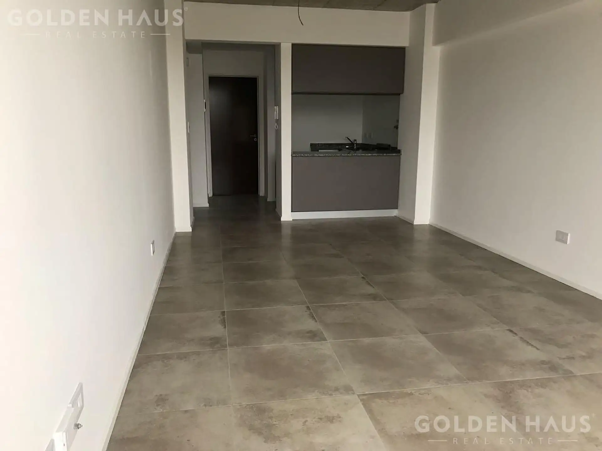 Квартира-студия в аренду в Vélez Sarsfield, 2-й этаж