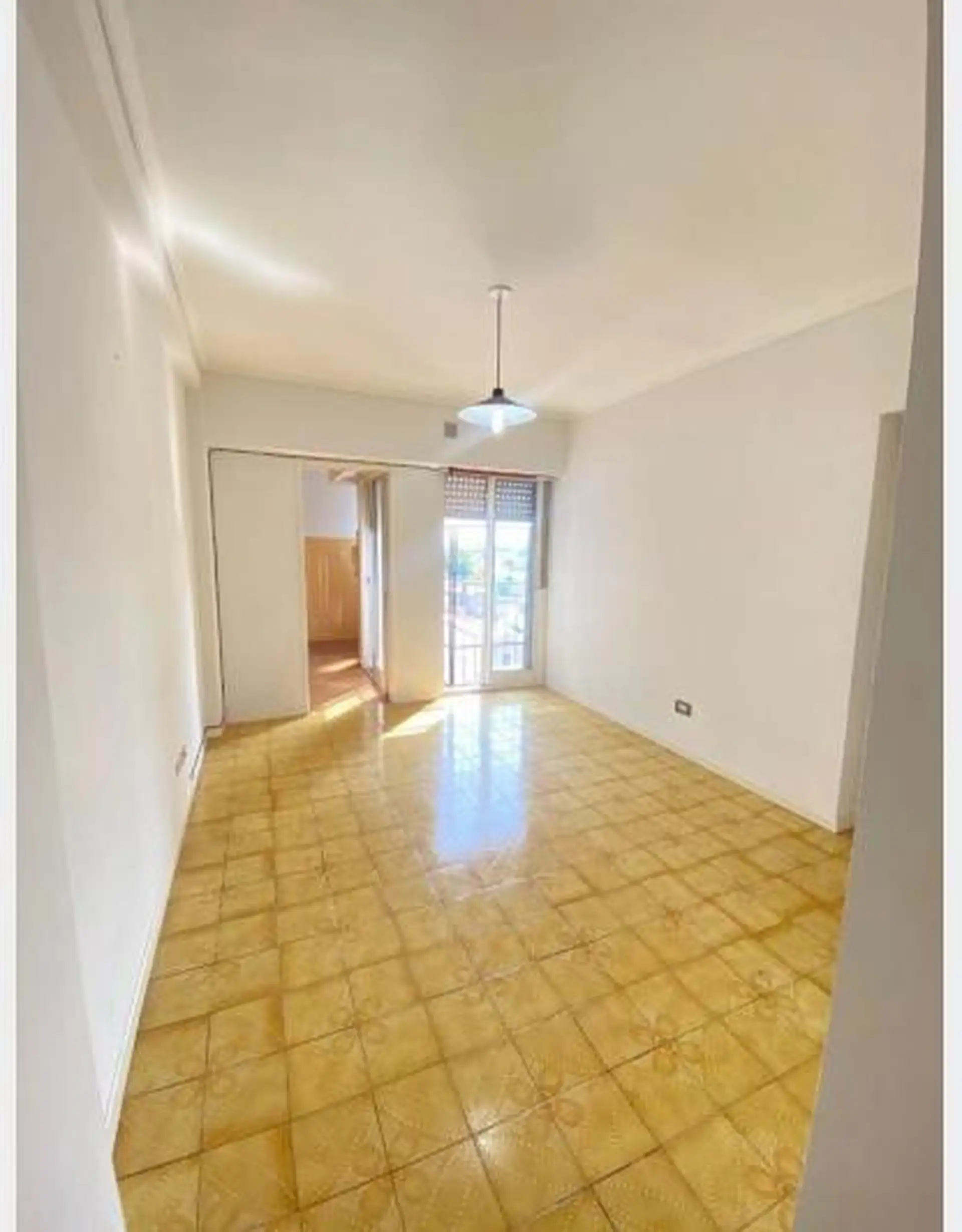 Apartamento de 3 ambientes com 2 quartos em Liniers