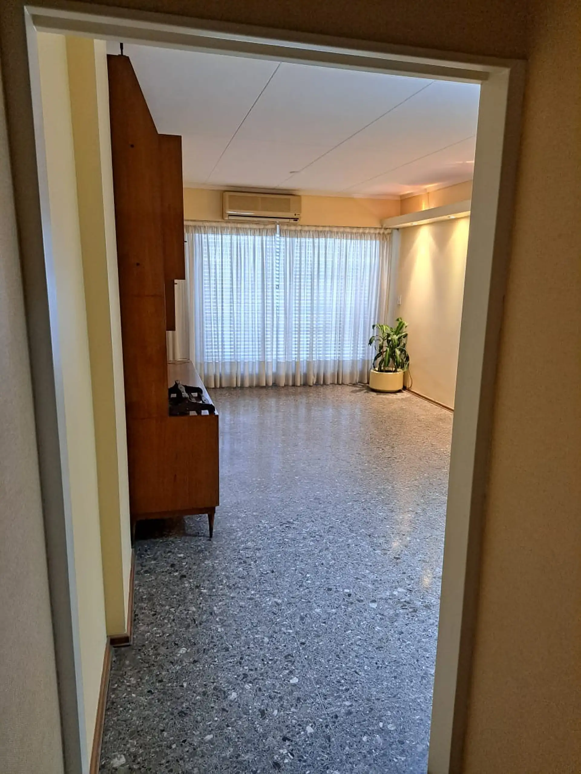 Apartamento de três dormitórios em Colegiales