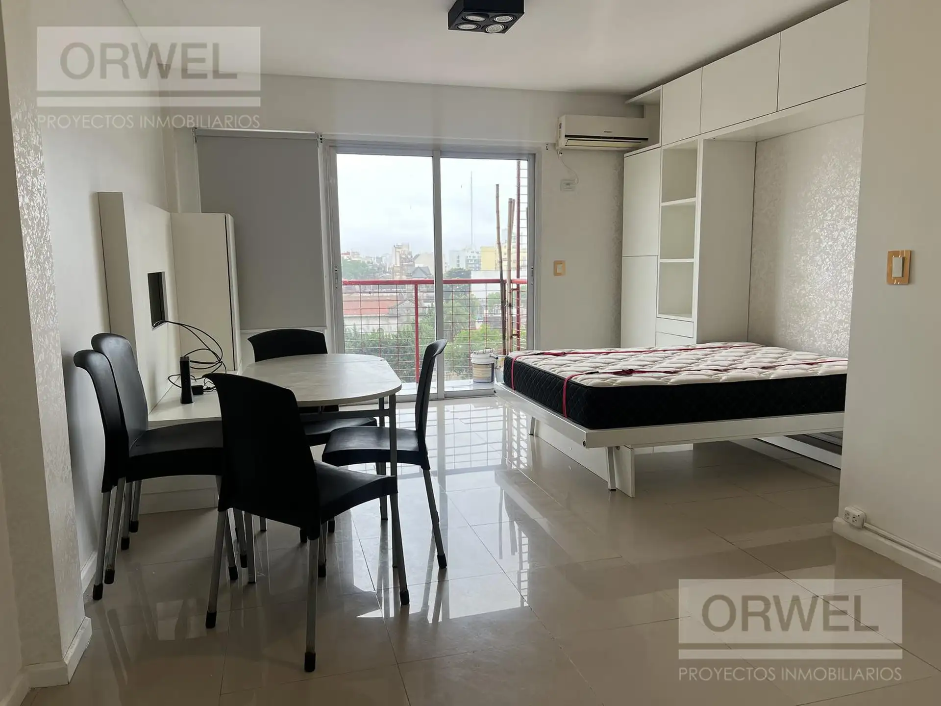 Квартира-студия с мебелью в Caballito