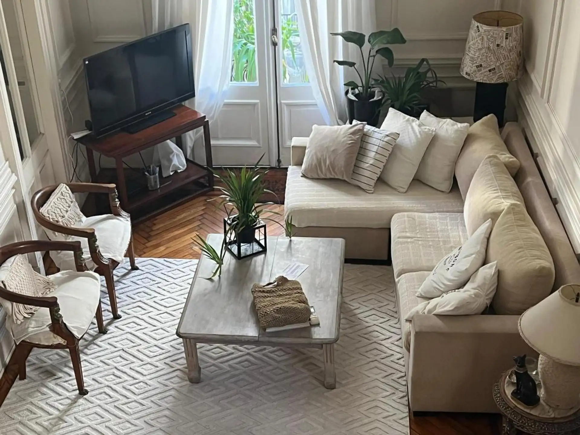 Furnished three-bedroom apartment in Retiro