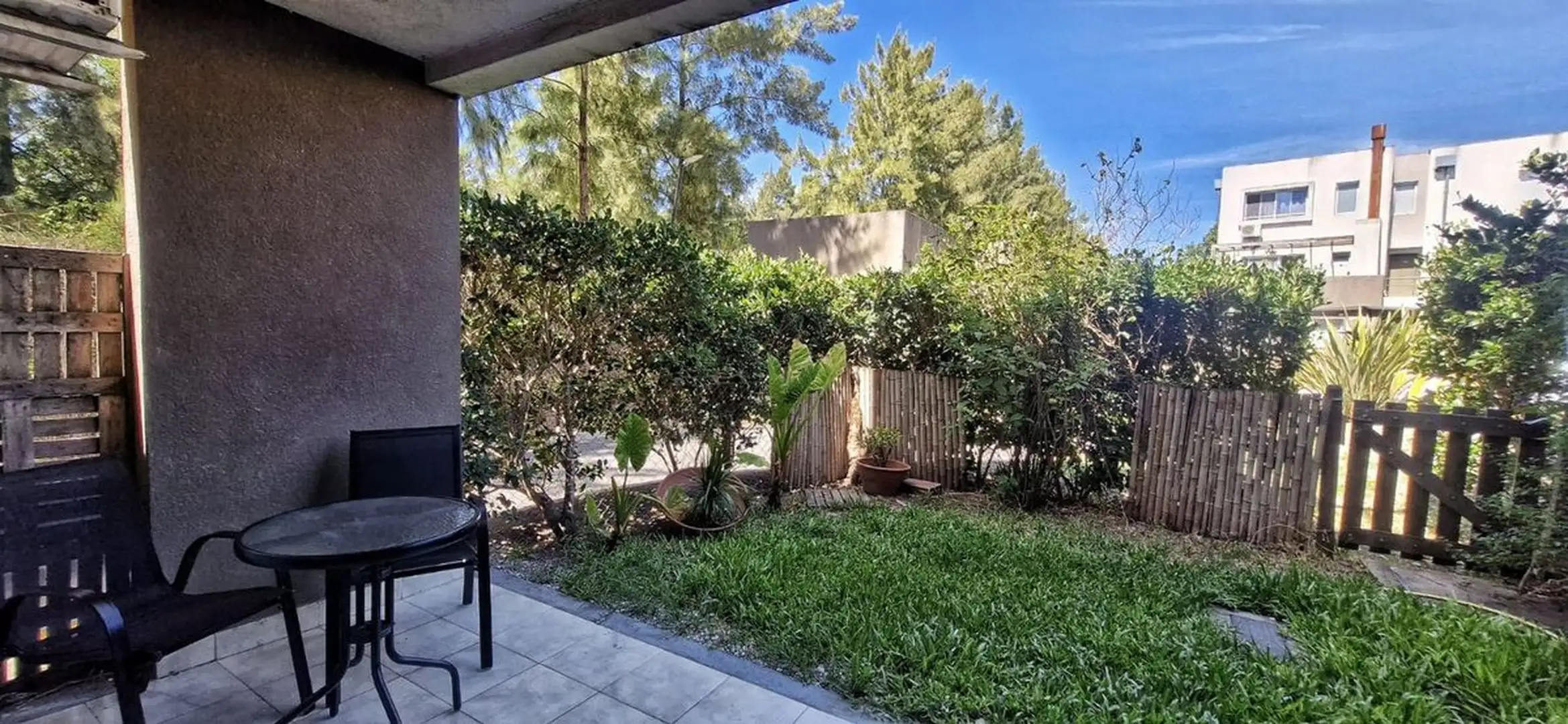 Furnished studio apartment with private garden in Nordelta