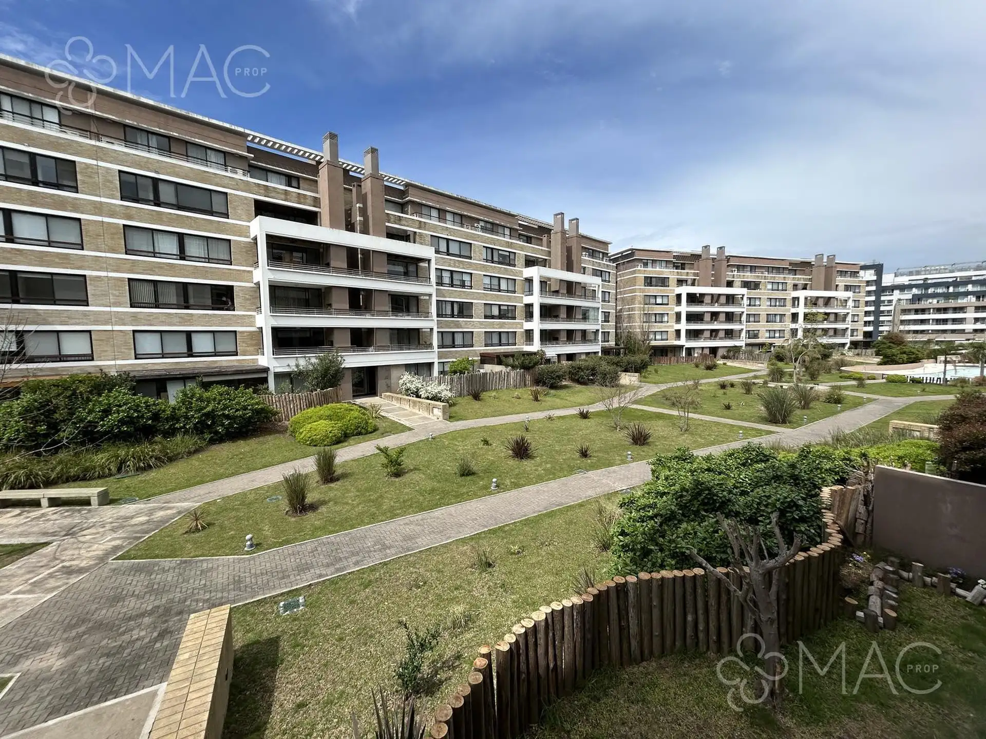 Furnished three-room apartment in Nordelta