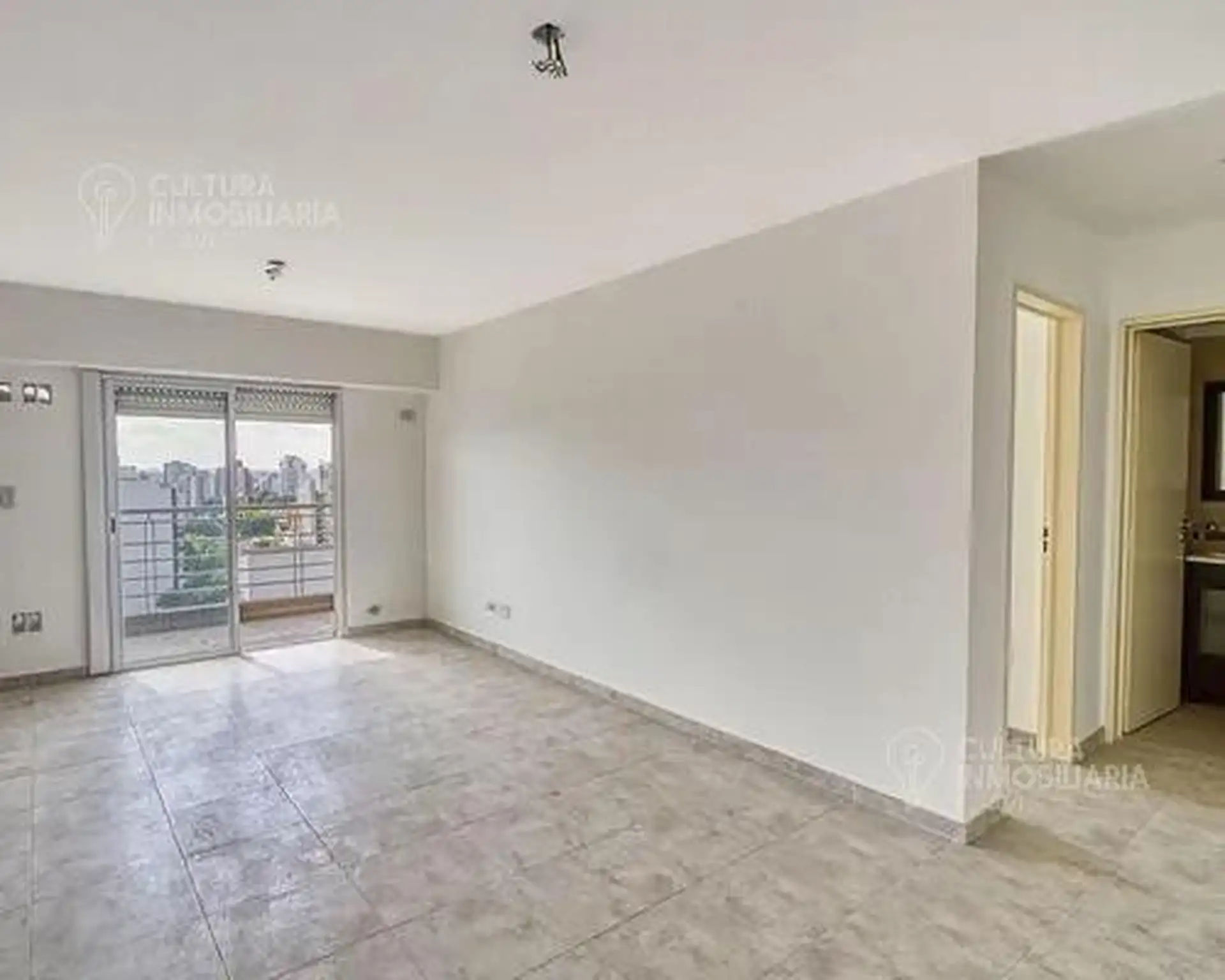 Квартира-студия с балконом в Martin Coronado