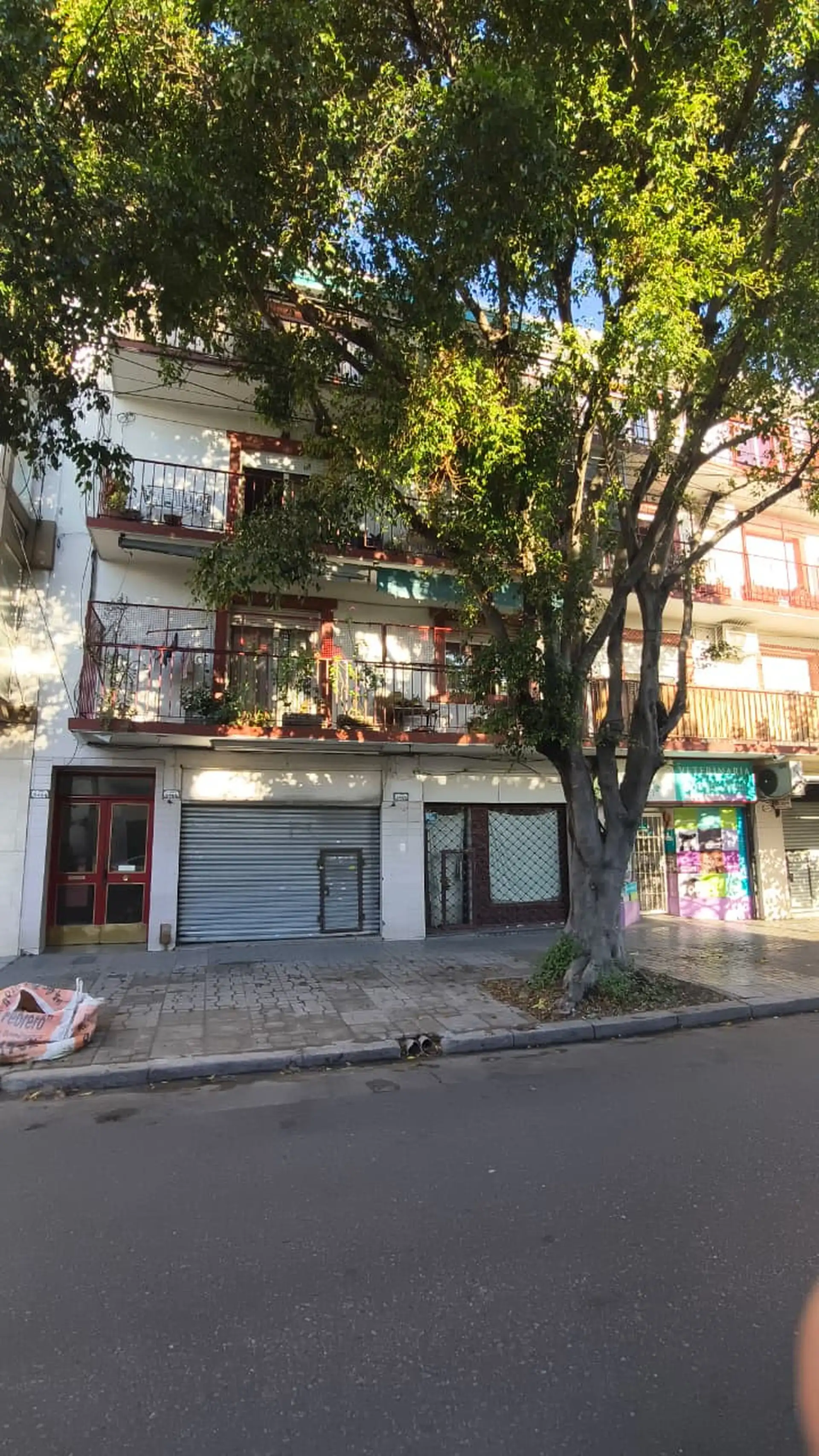Departamento de 3 dormitorios en Monte Castro