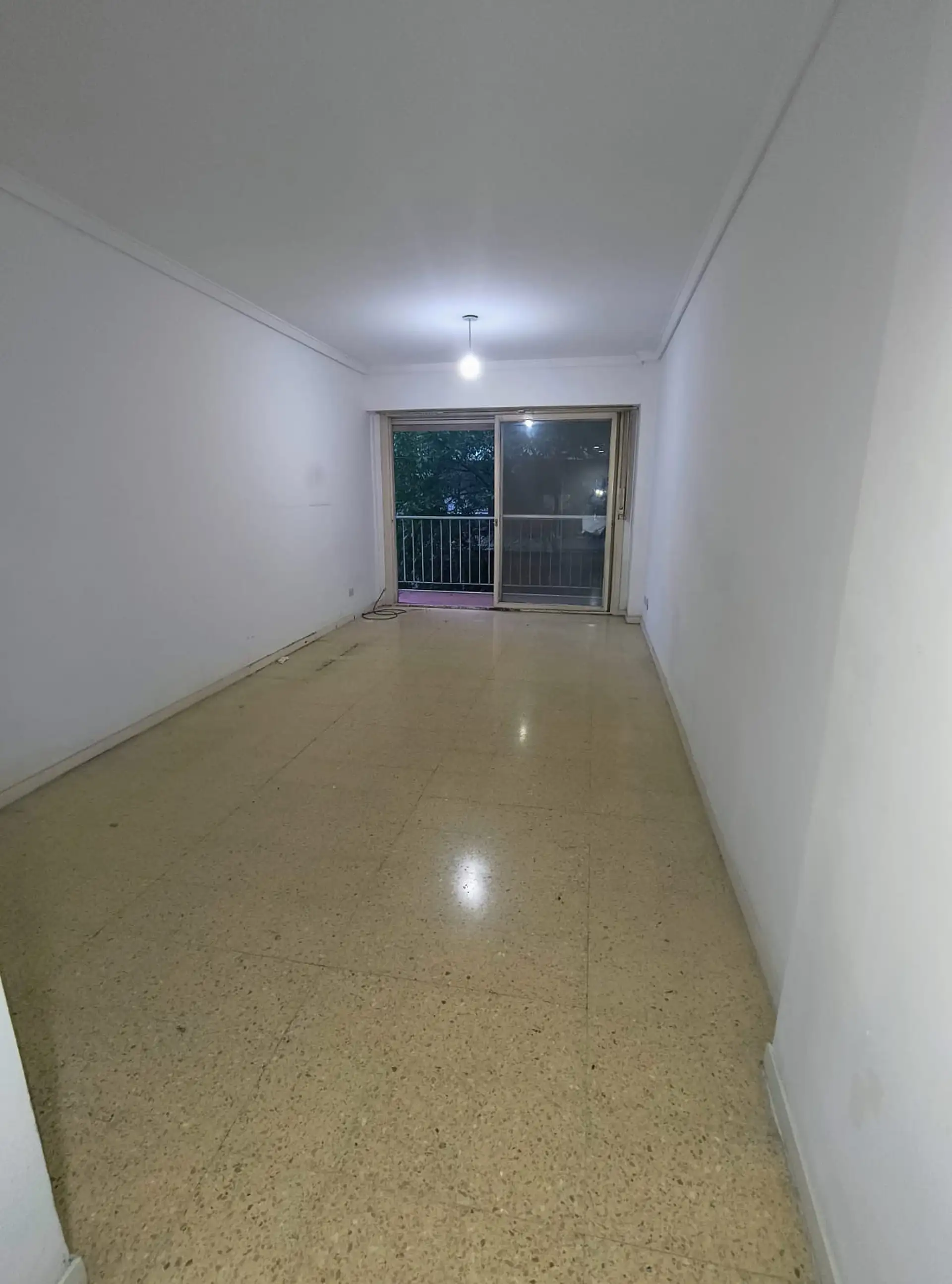 Departamento de 3 ambientes al frente con balcón en Belgrano